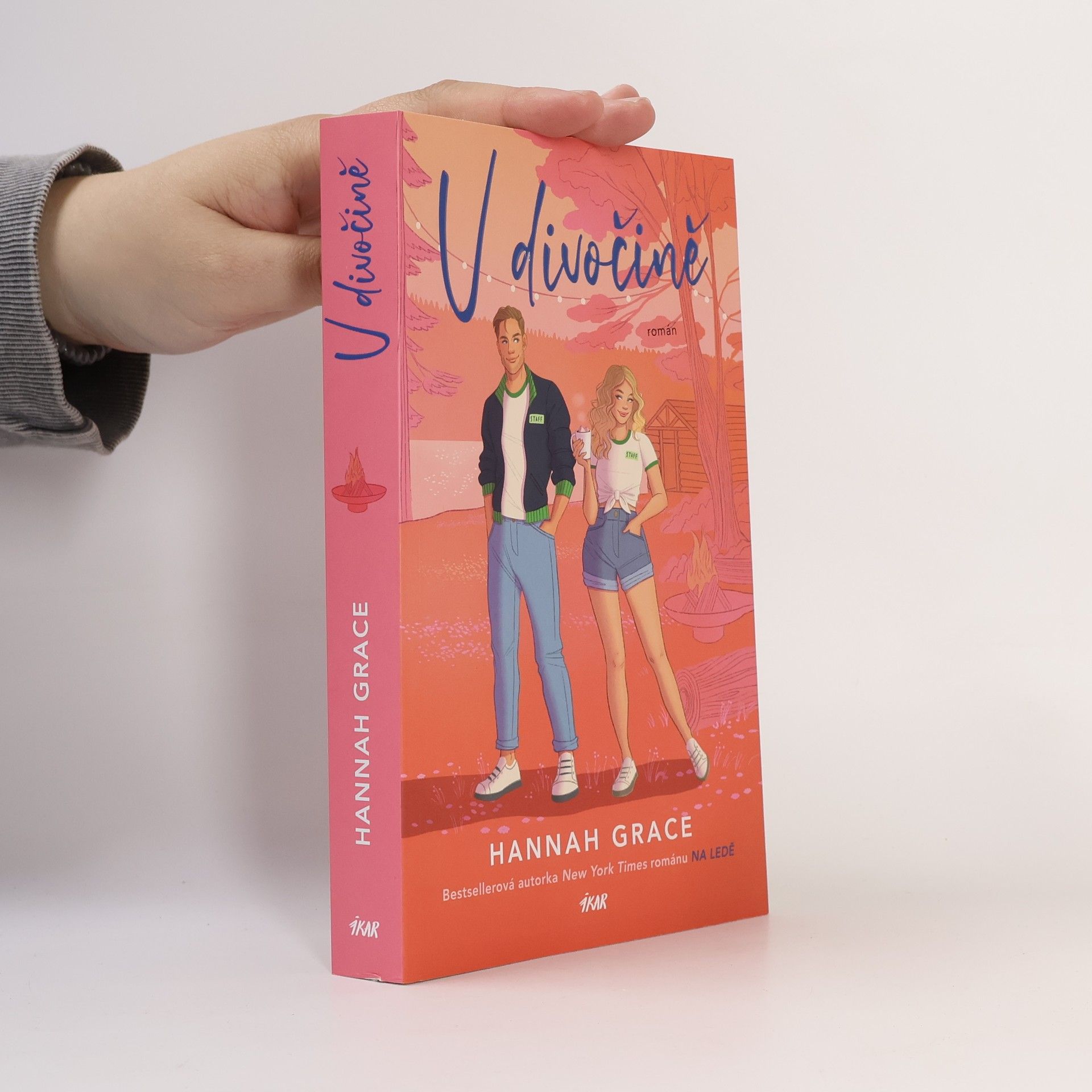 Hannah Grace V divočině