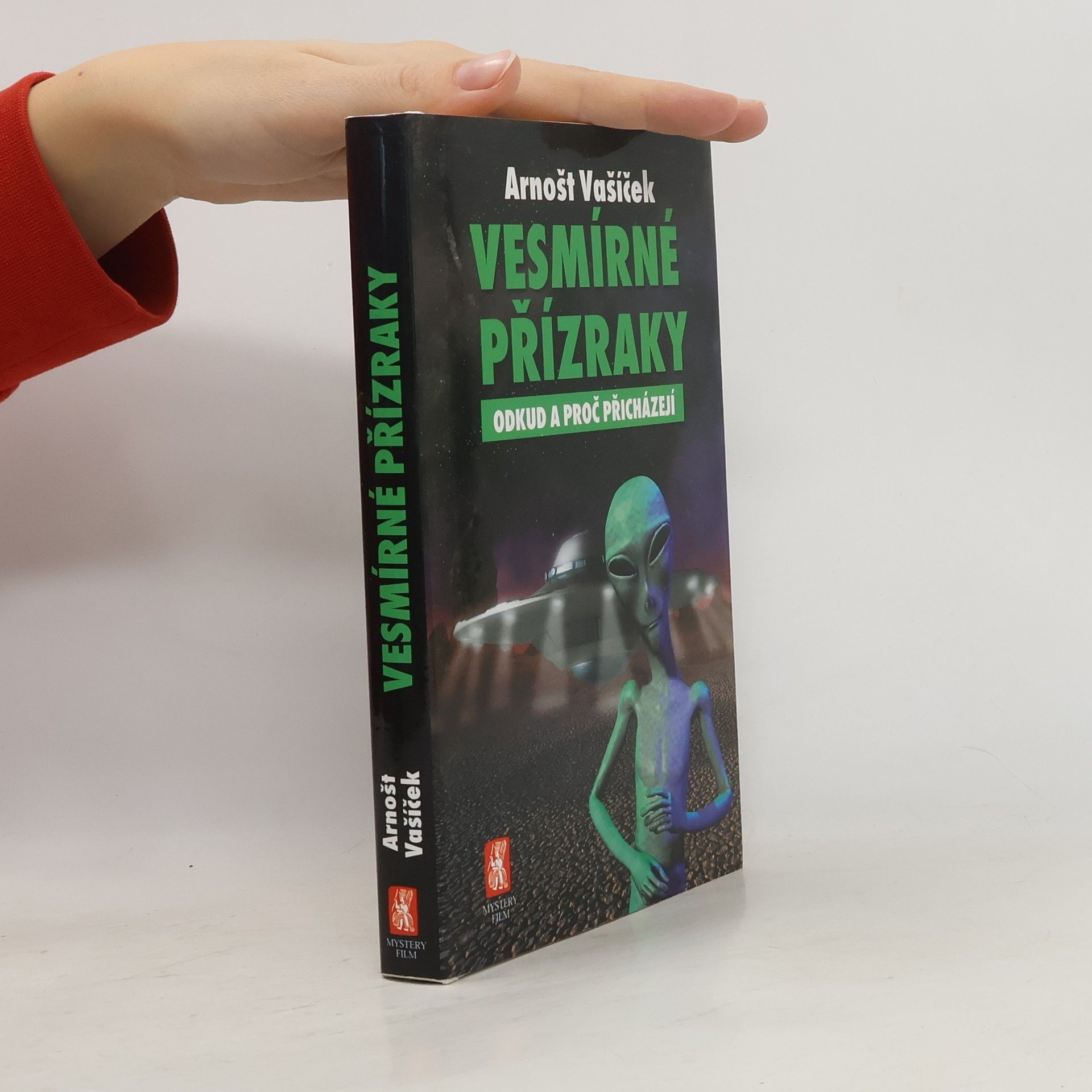 Arnošt Vašíček Vesmírné přízraky