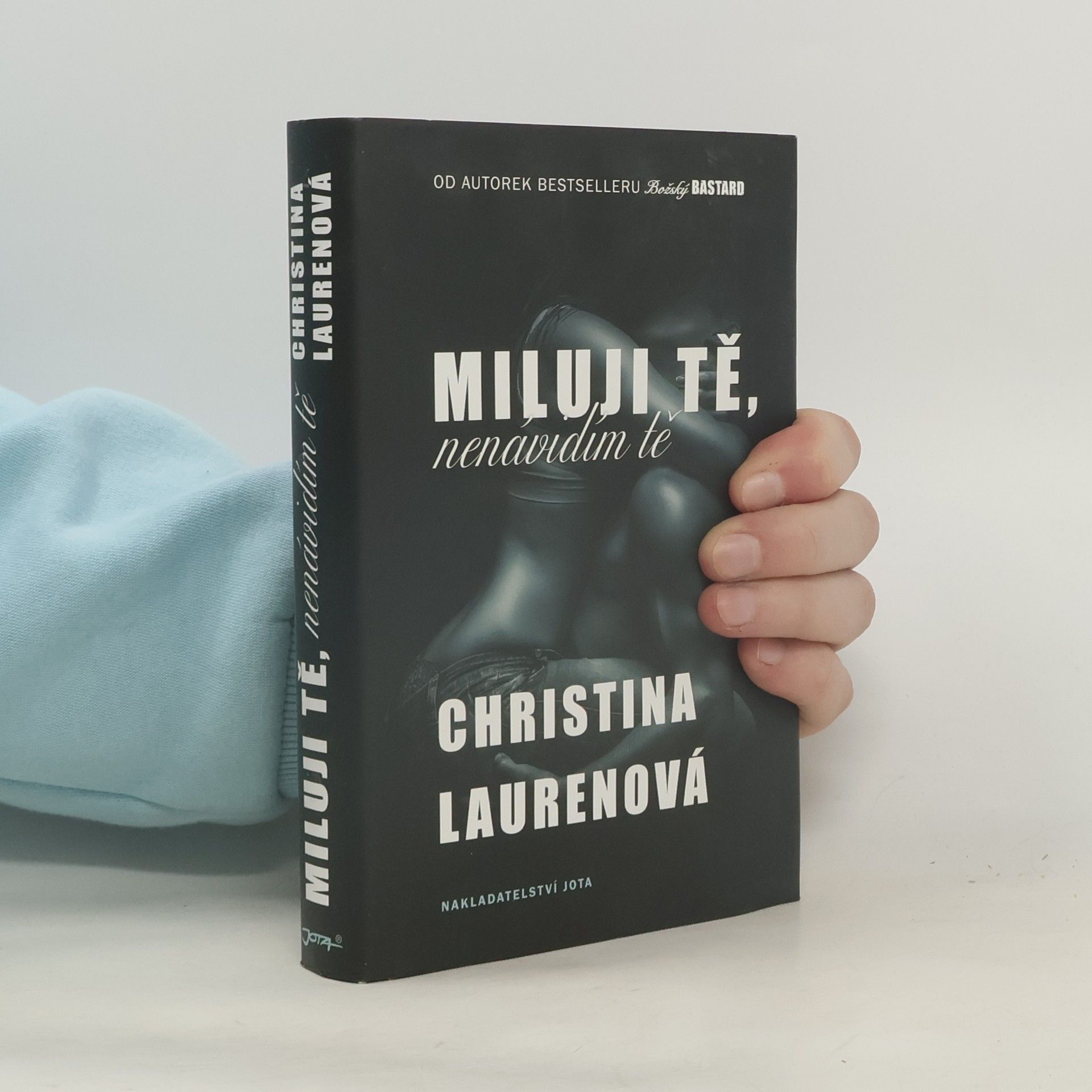 Christina Lauren Miluji tě, nenávidím tě