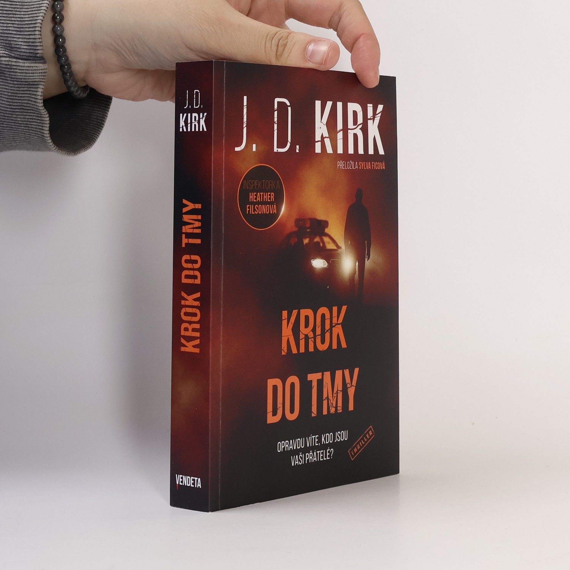 J. D. Kirk Krok do tmy