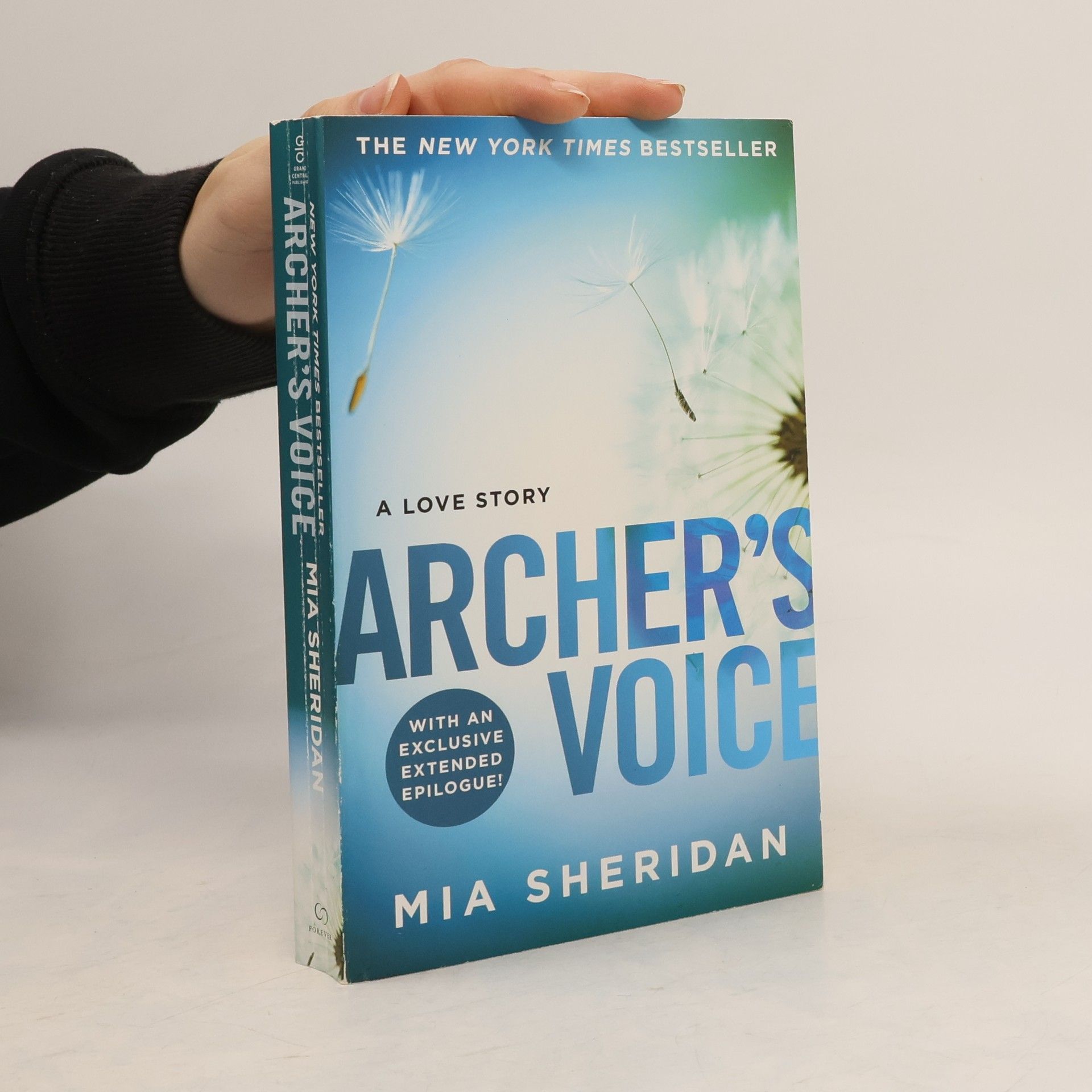 Mia Sheridan Archer's Voice