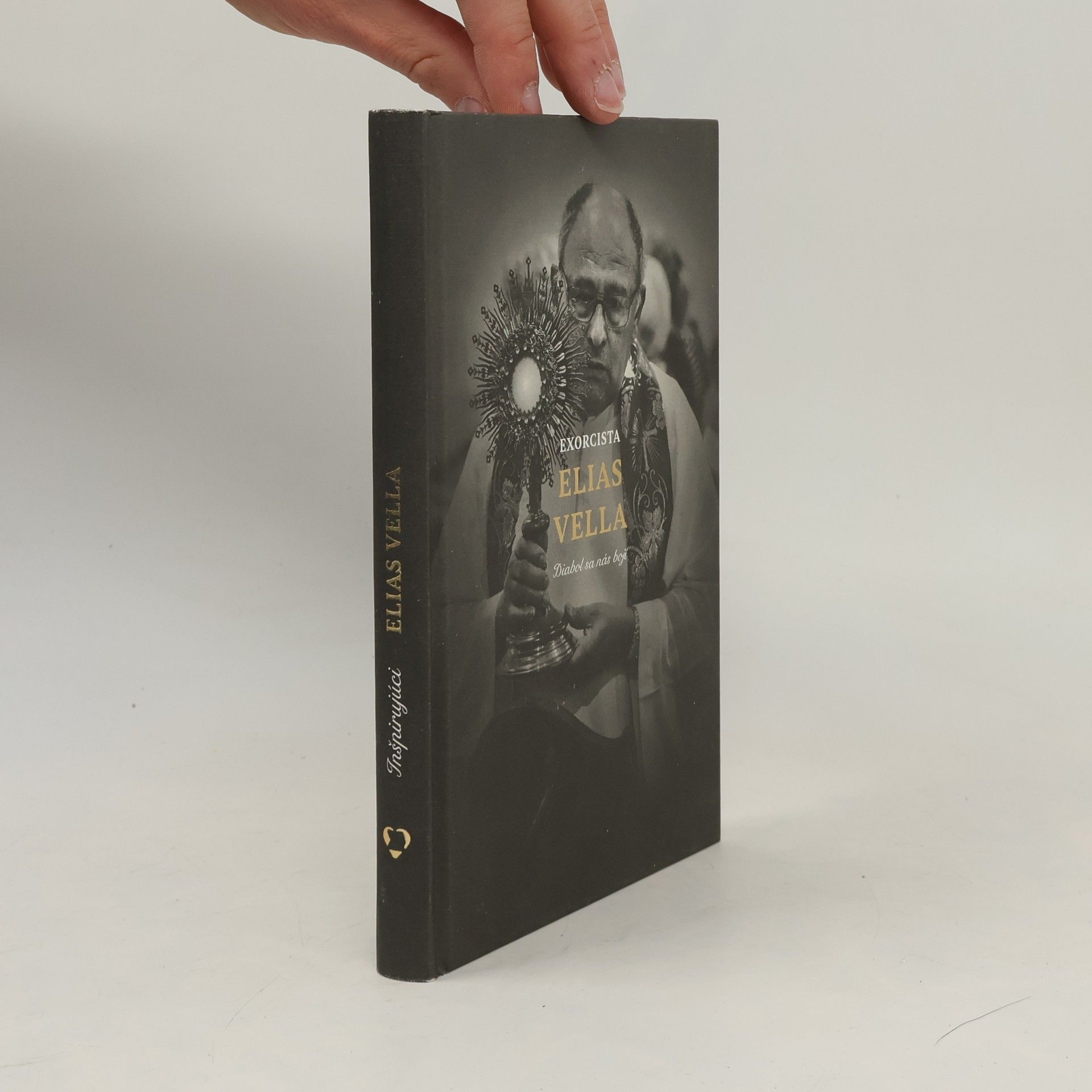 Elias Vella Exorcista Elias Vella: Diabol sa nás bojí