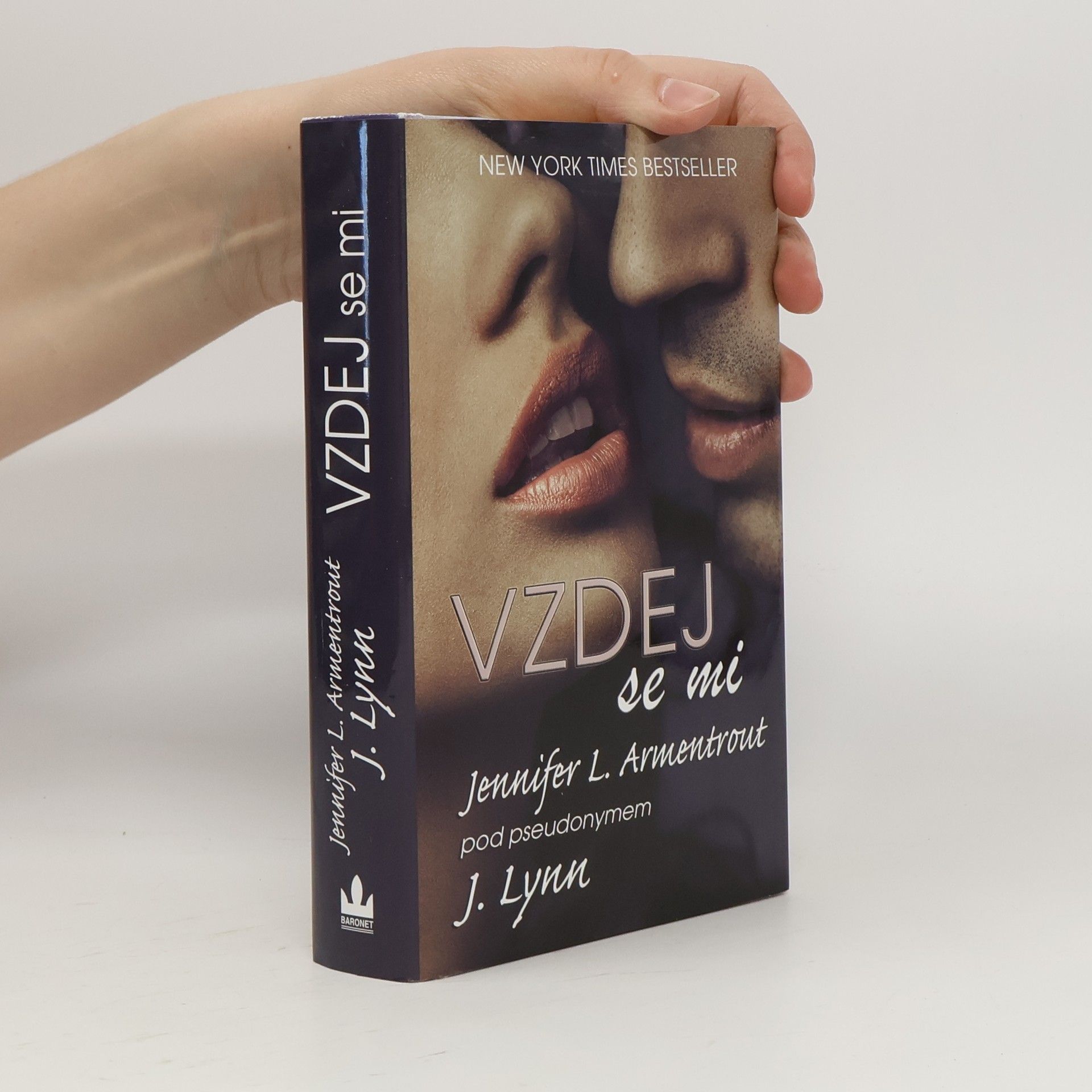 Jennifer L. Armentrout Vzdej se mi