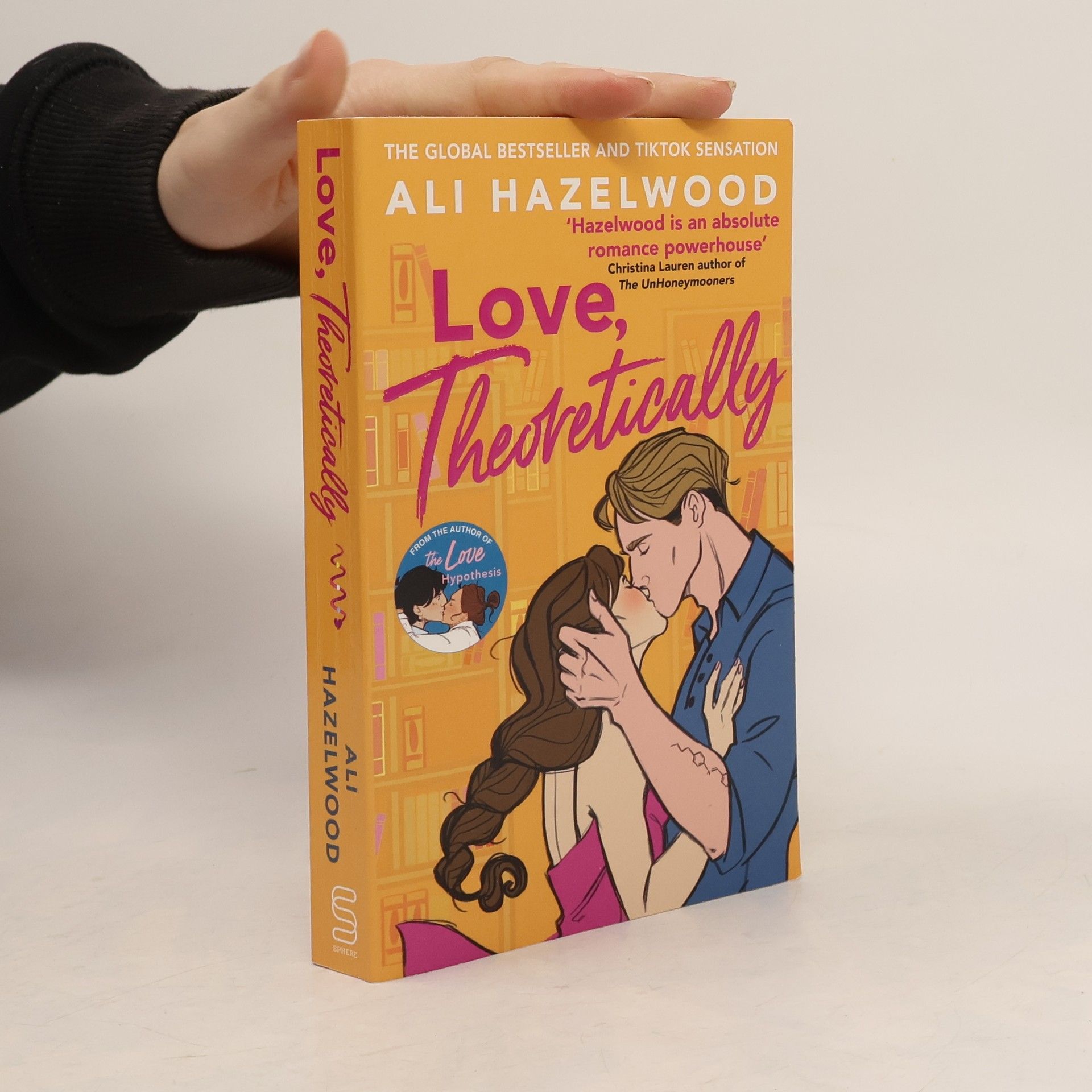 Ali Hazelwood Love, Theoretically