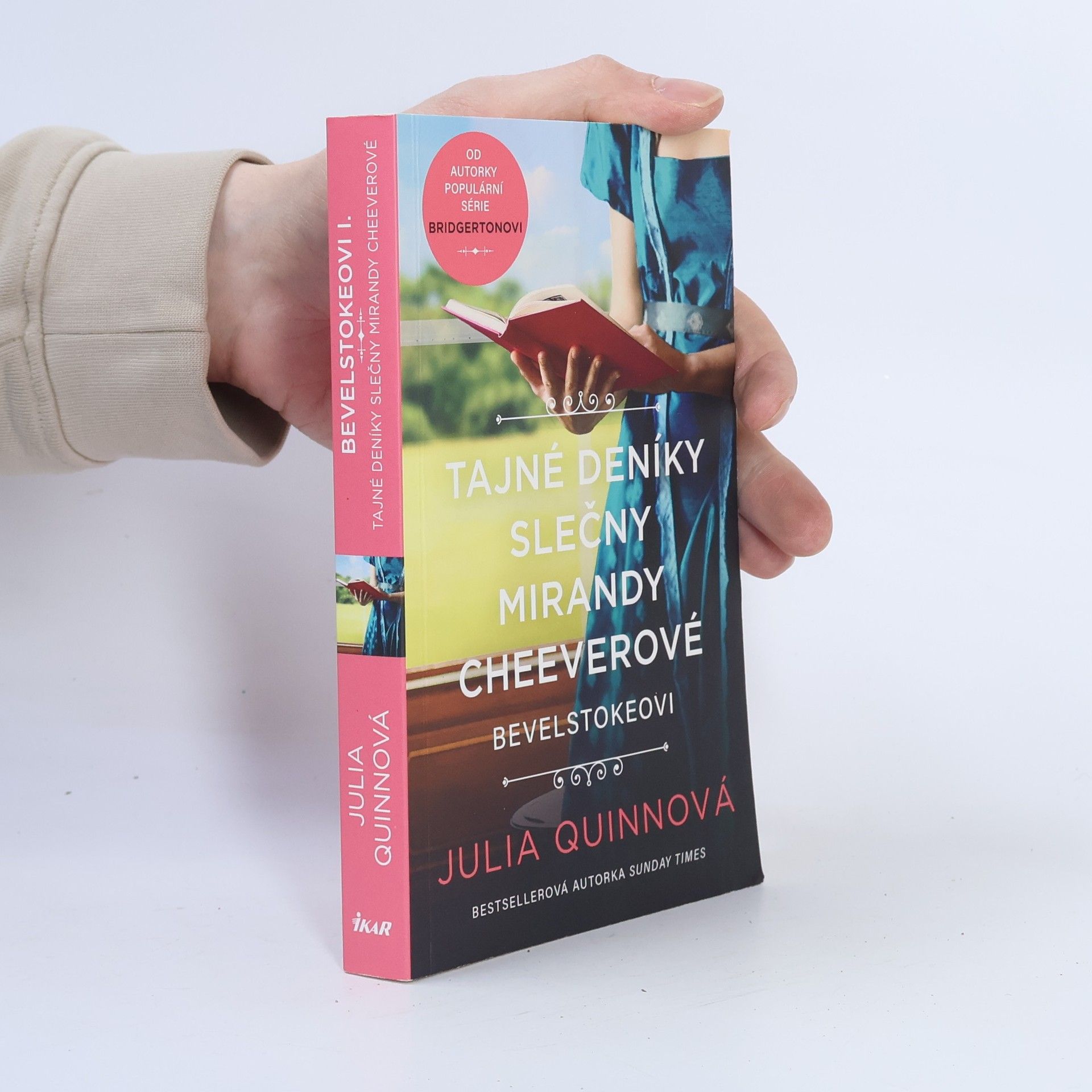 Julie Quinnová Bevelstokeovi. Tajné deníky slečny Mirandy Cheeverové