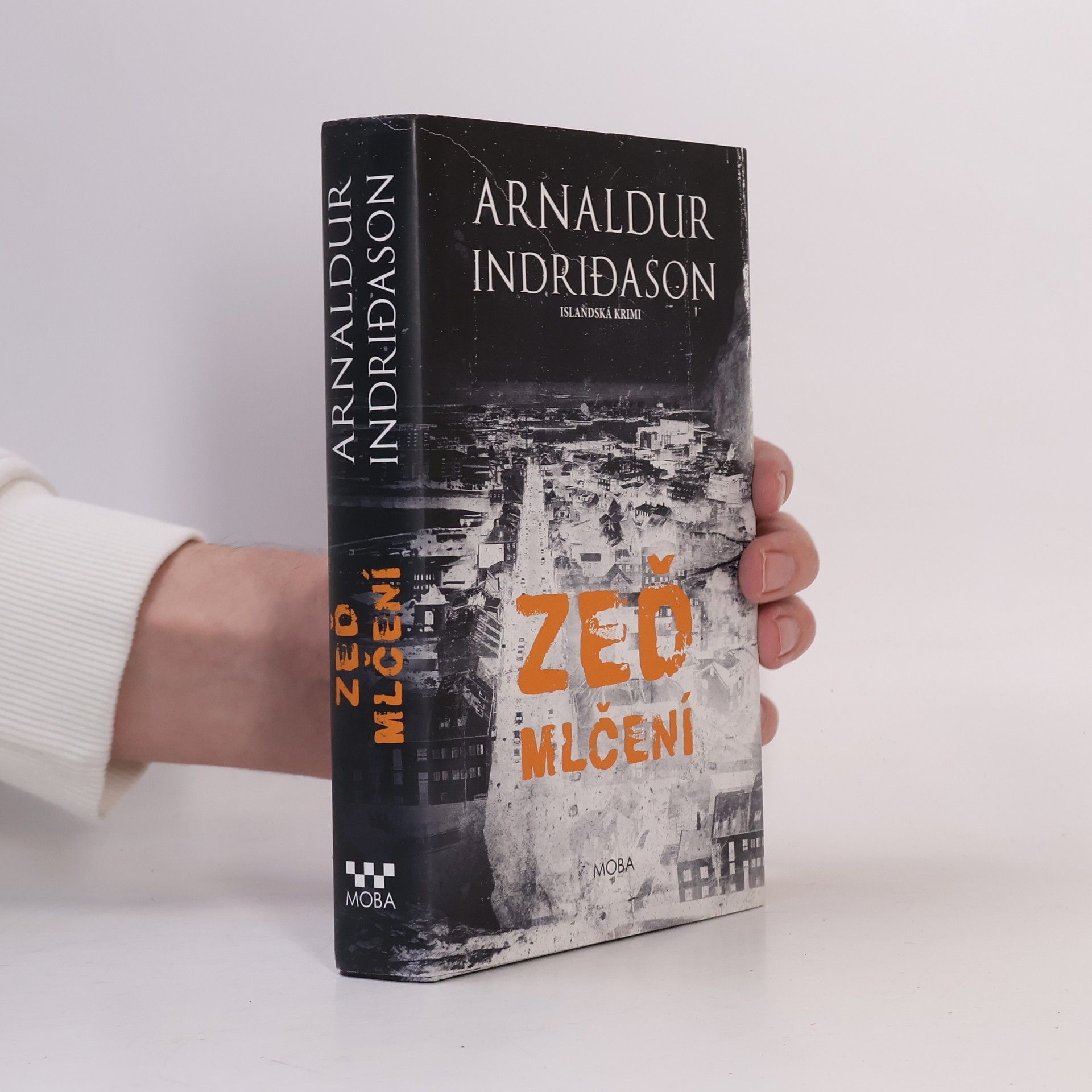 Arnaldur Indriðason Zeď mlčení