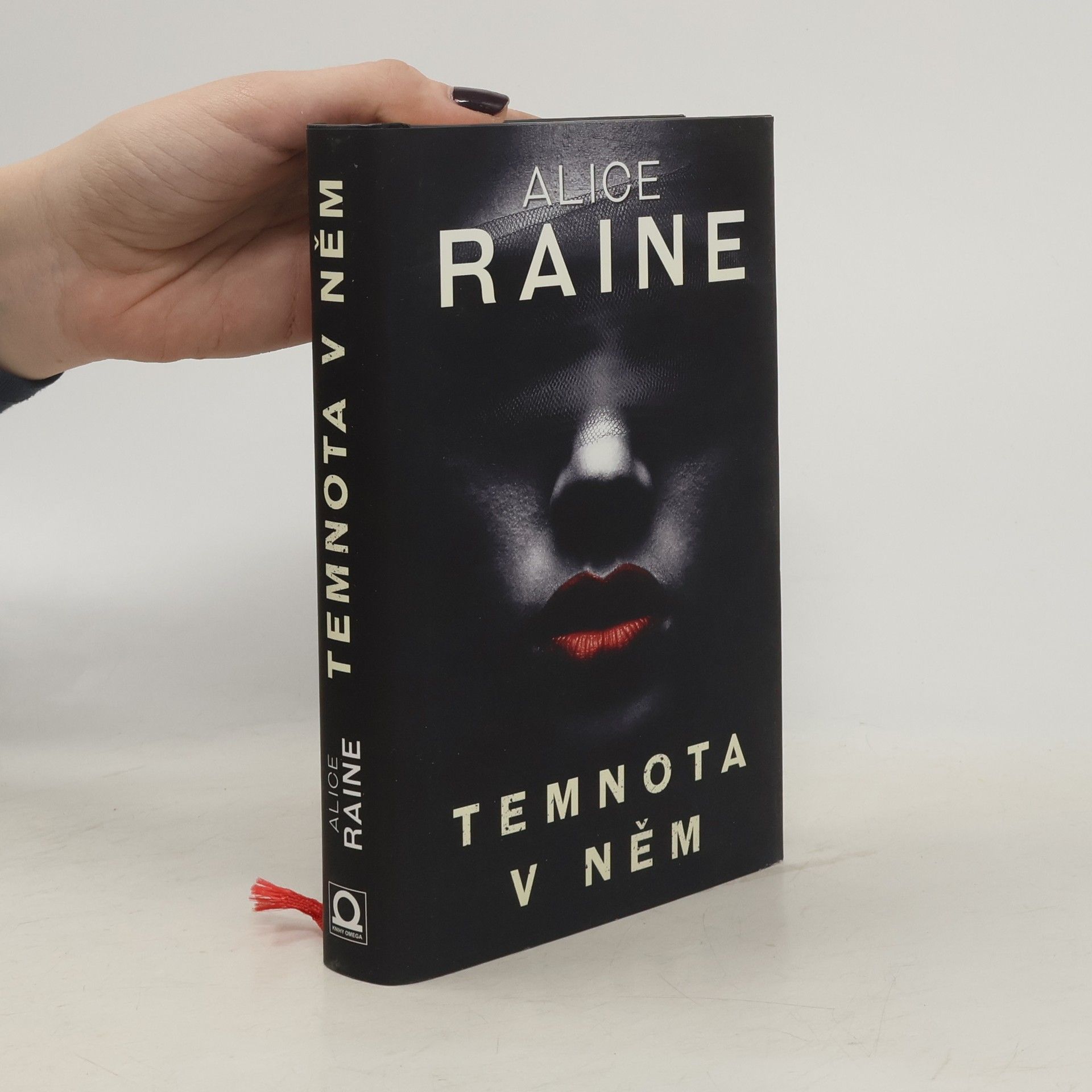 Alice Raine Temnota v něm