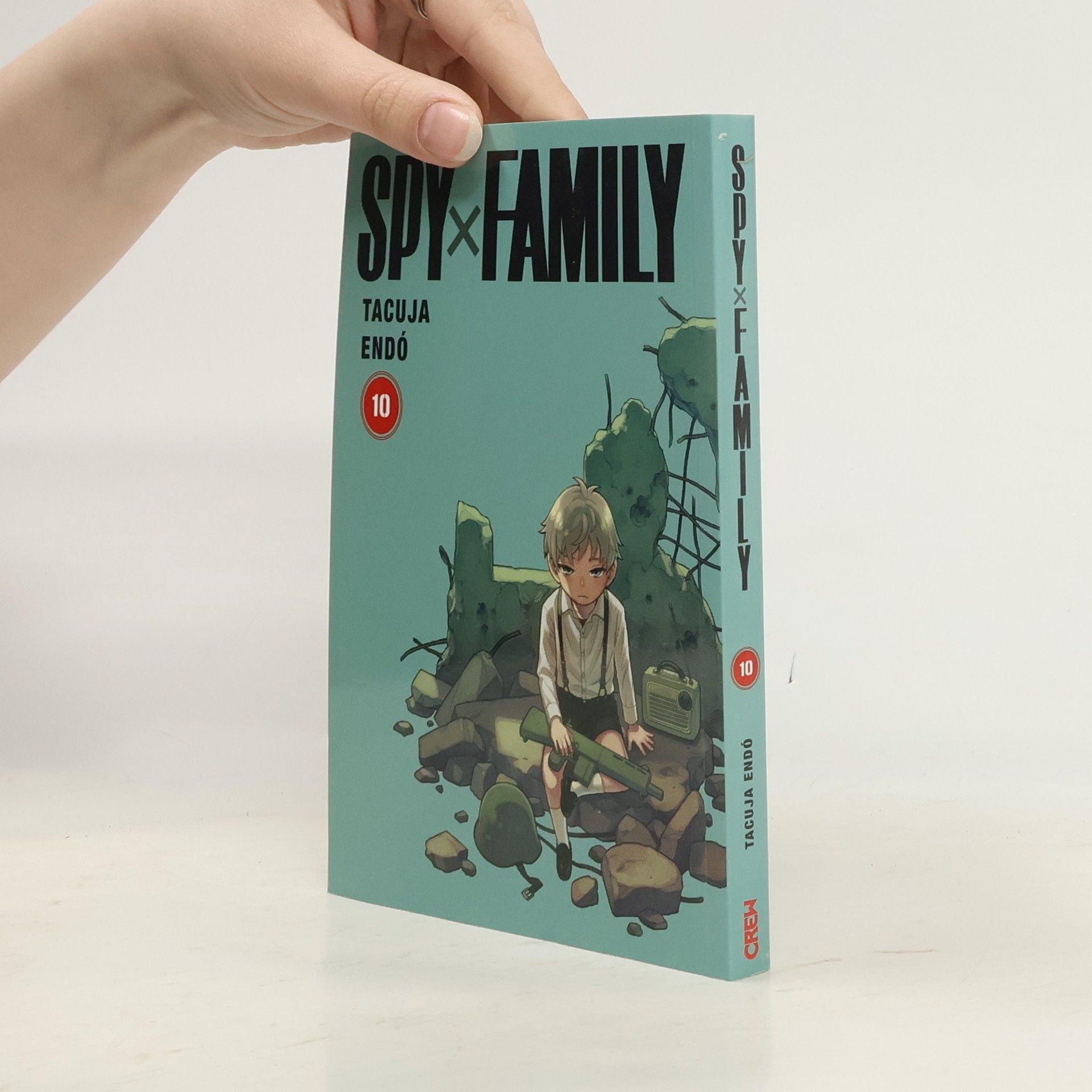 Tacuja Endó Spy x Family 10