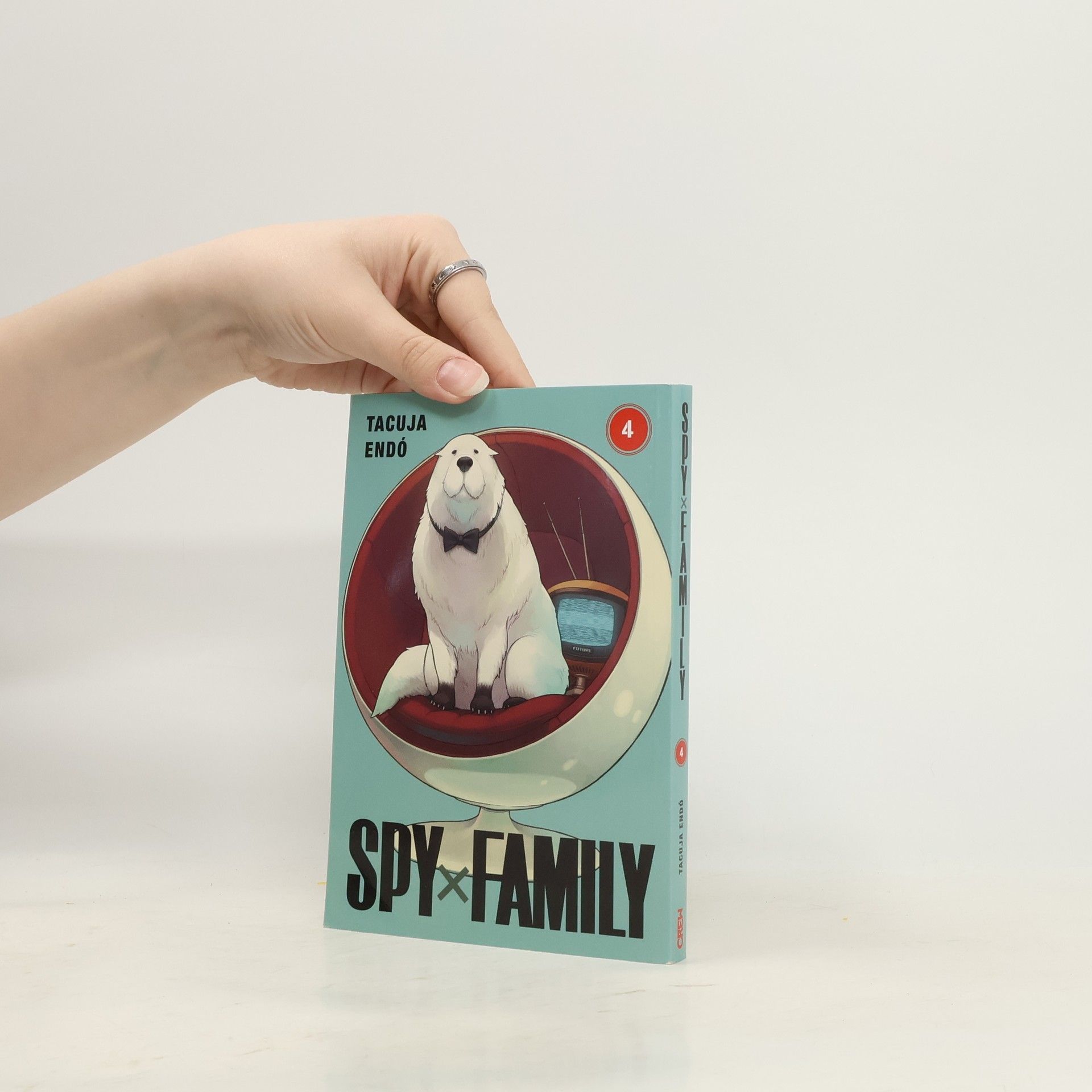Tacuja Endó Spy x Family 4