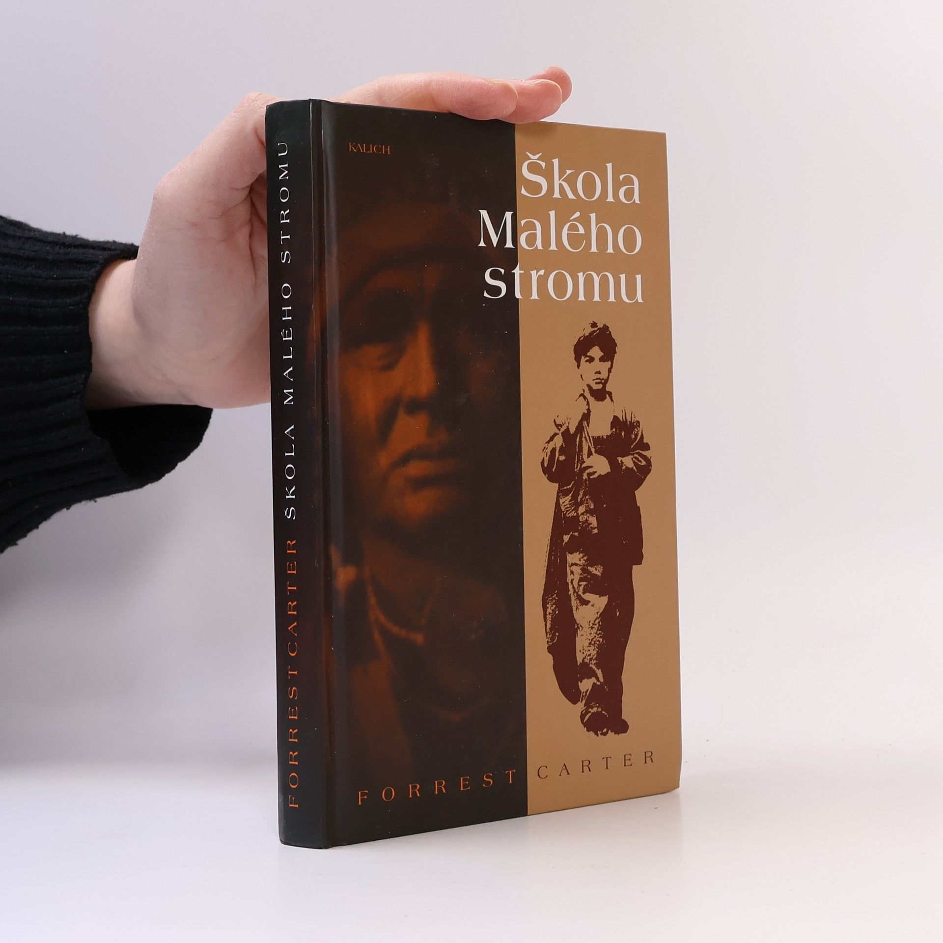 Forrest Carter Škola Malého stromu