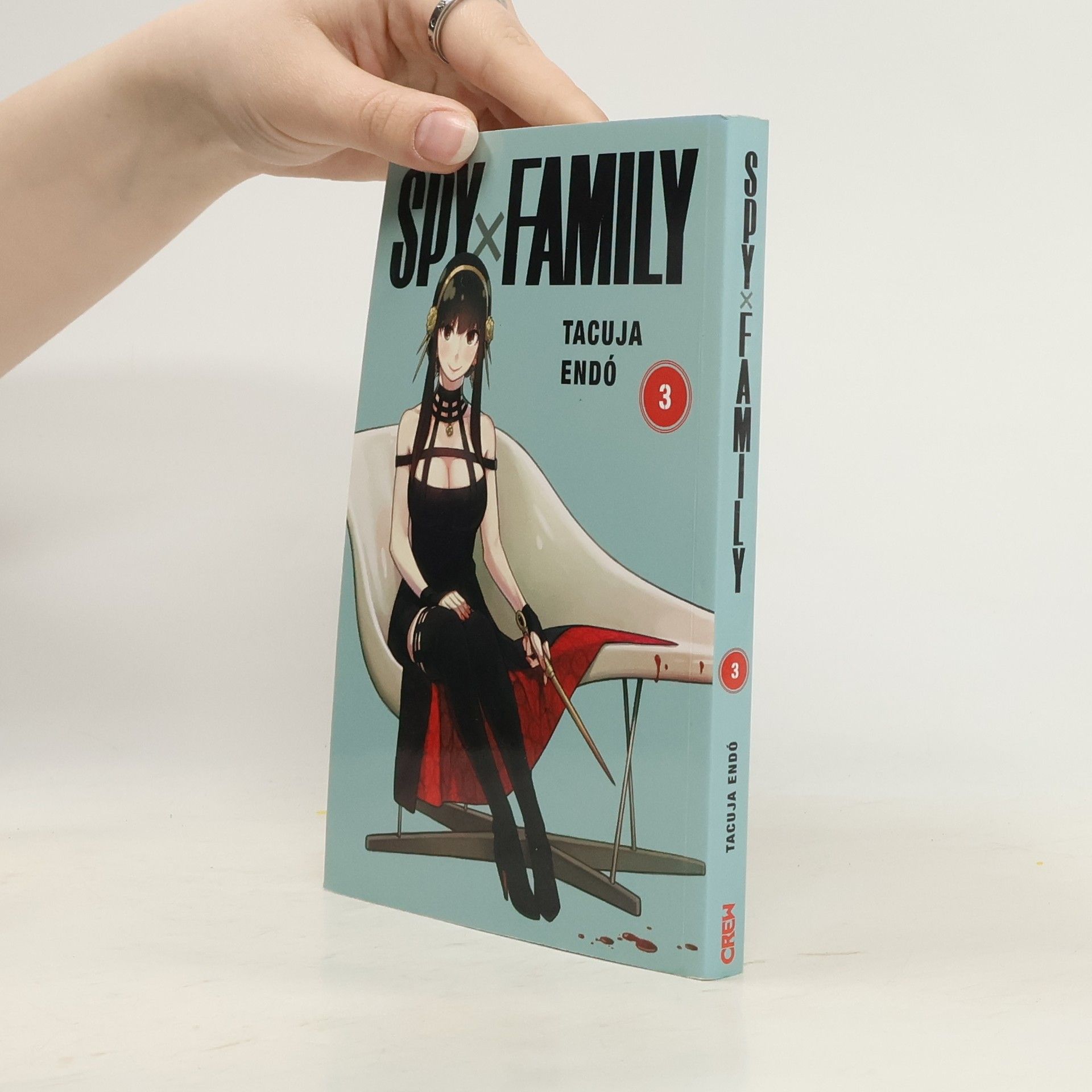 Tacuja Endó Spy x Family 3
