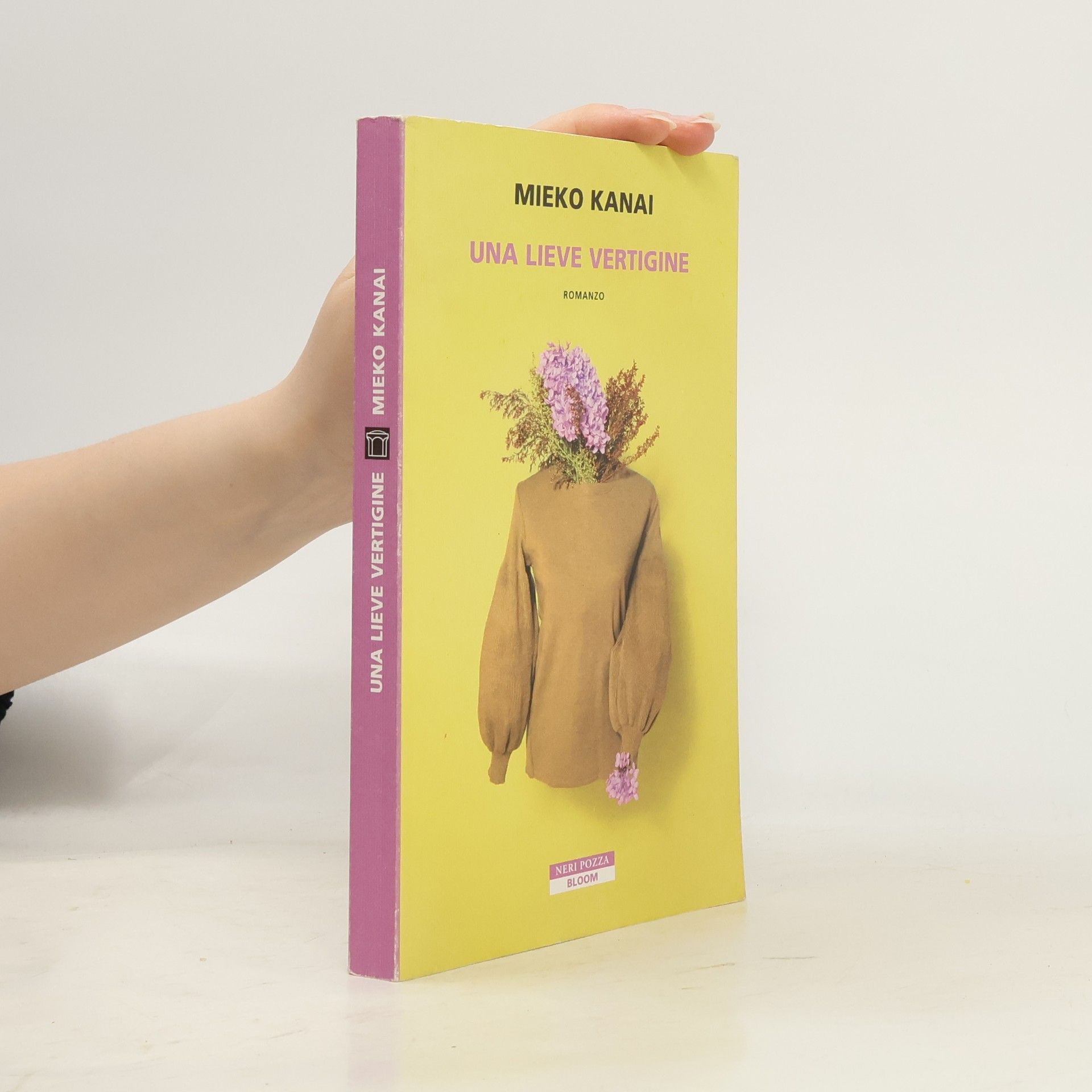 Mieko Kanai Bloom: Una lieve vertigine