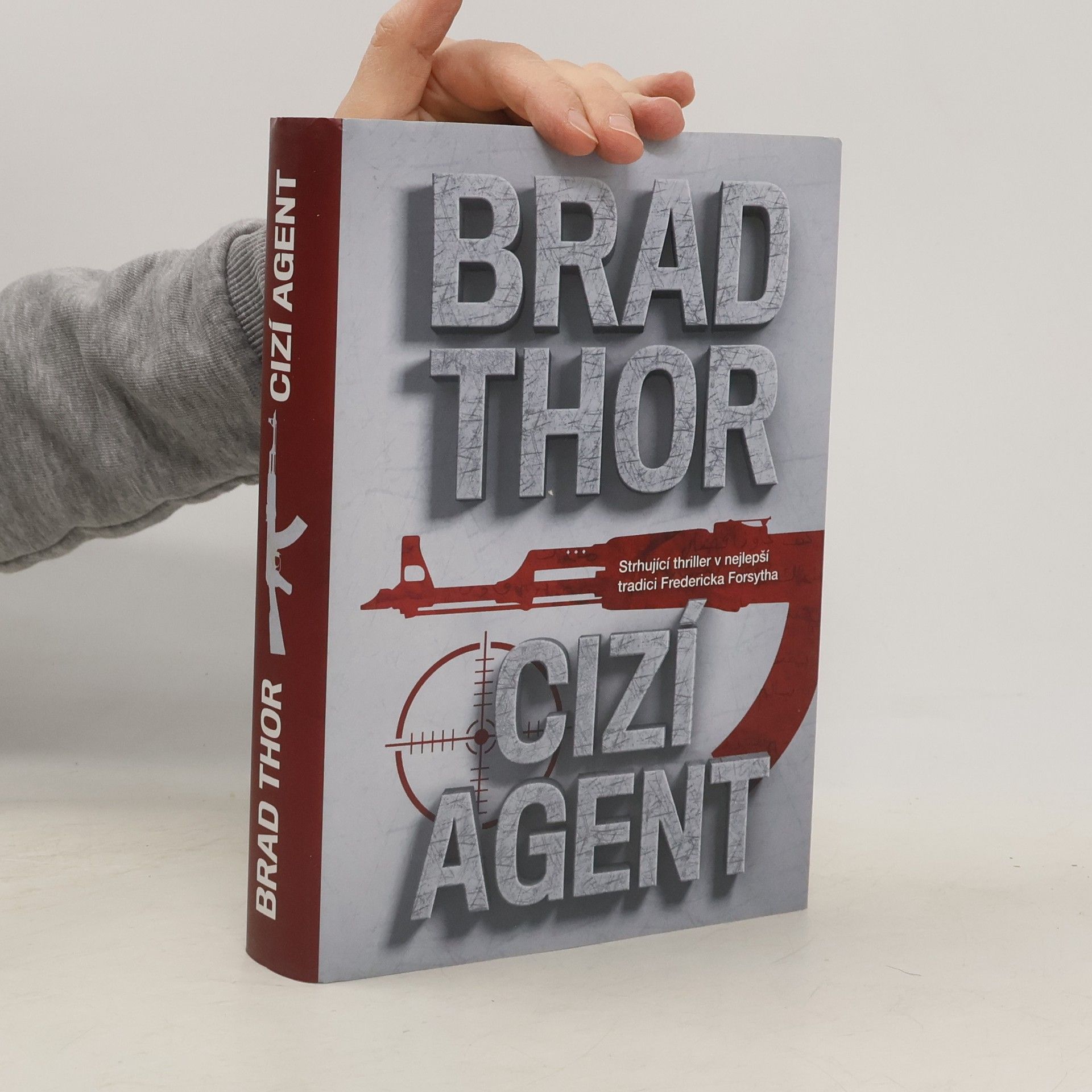 Brad Thor Cizí agent