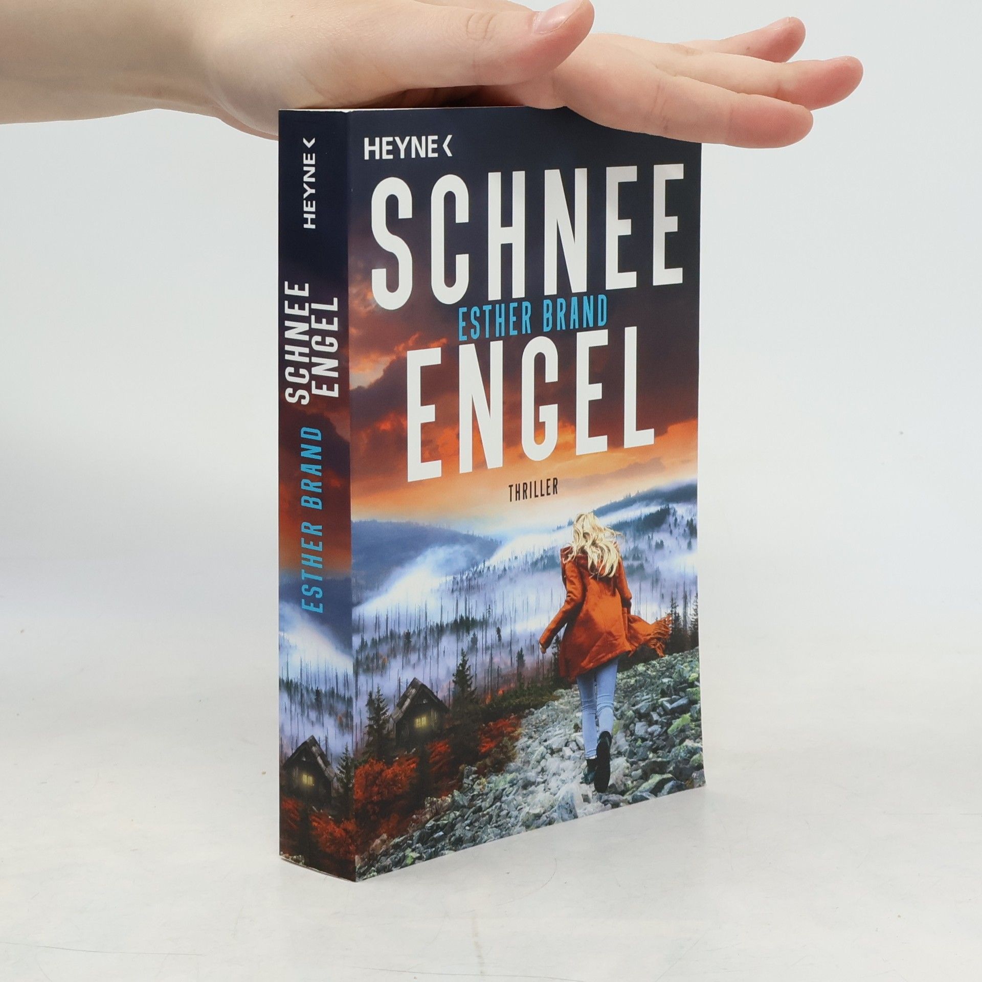 Esther Brand Schneeengel