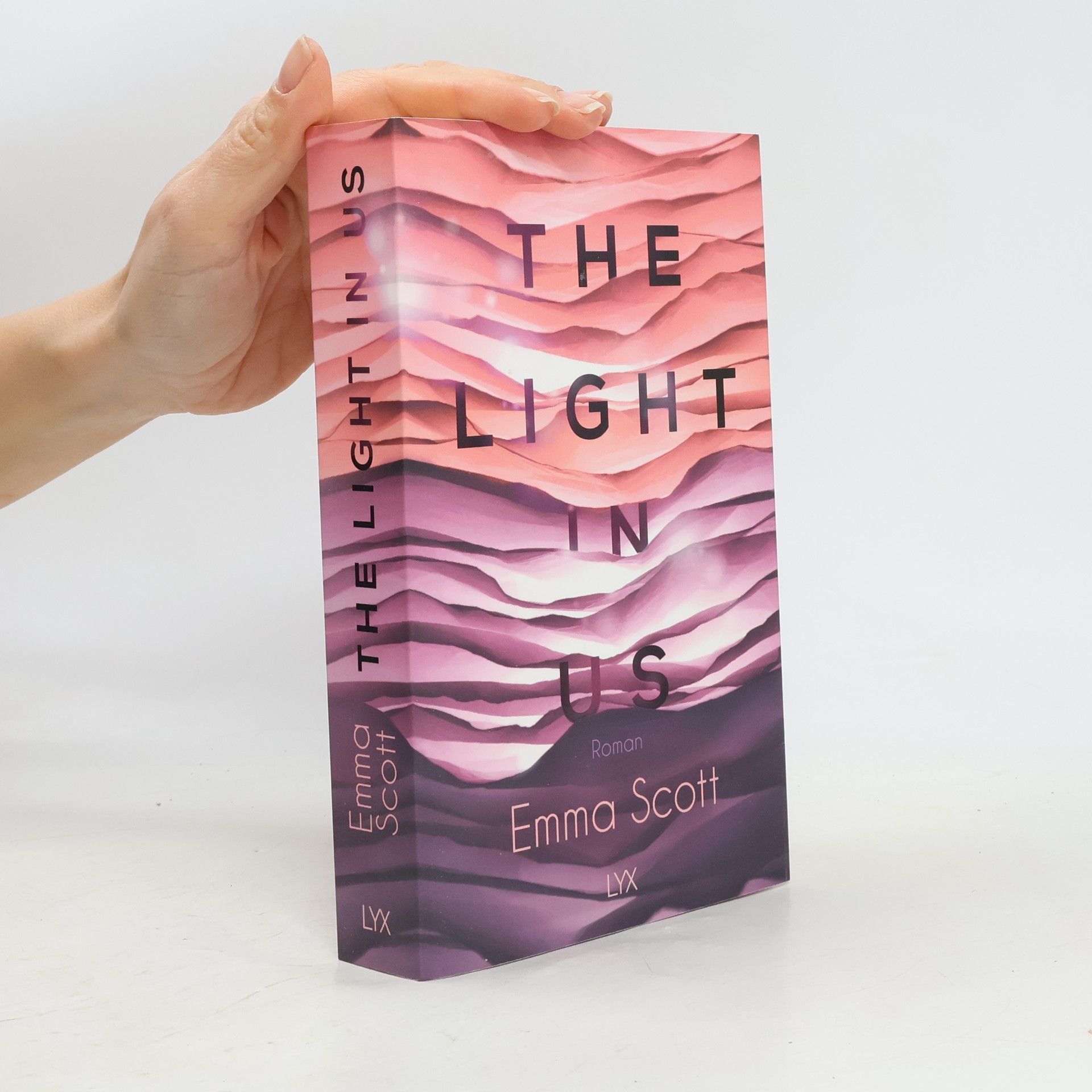 Emma Scott The light in us