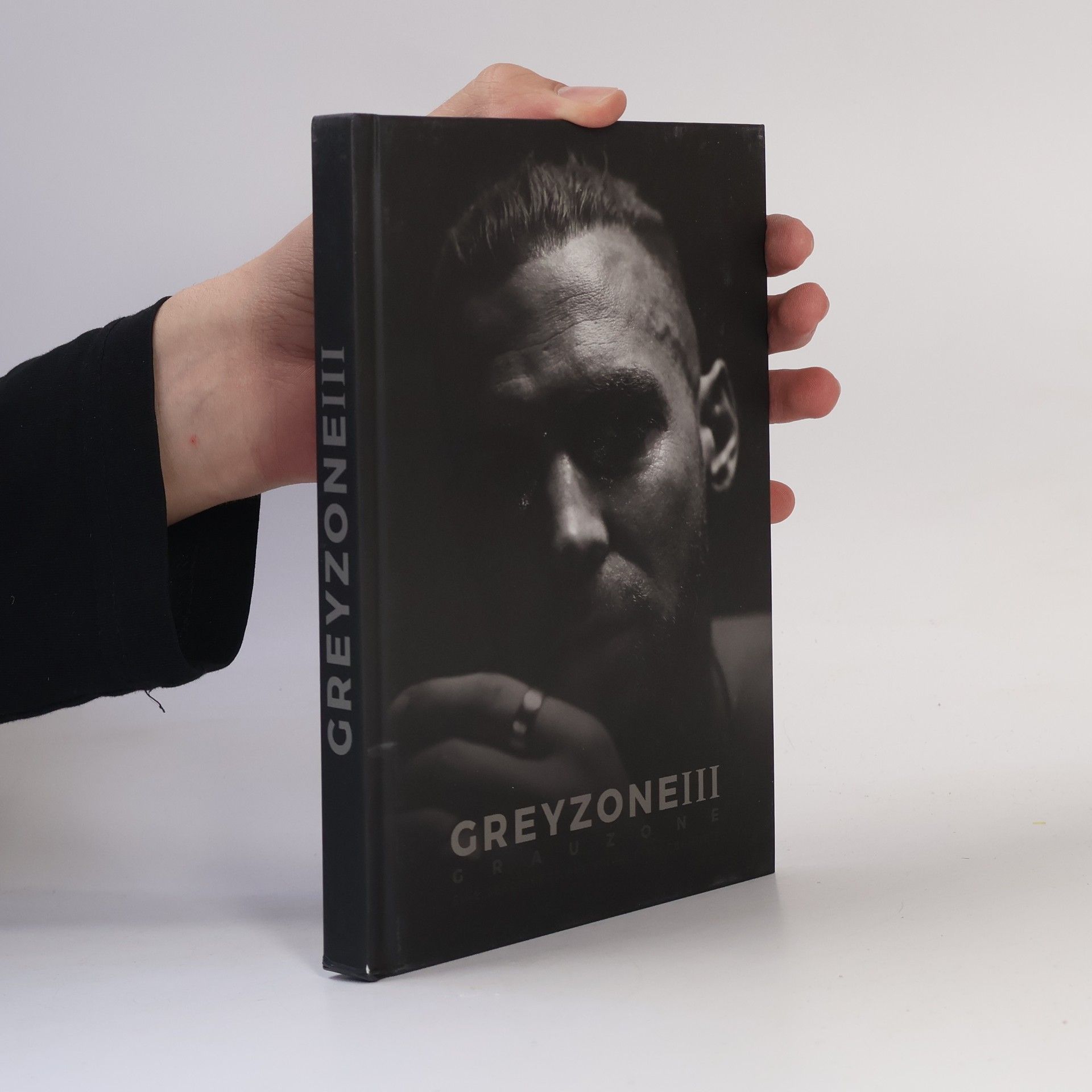 Various authors Greyzone III.