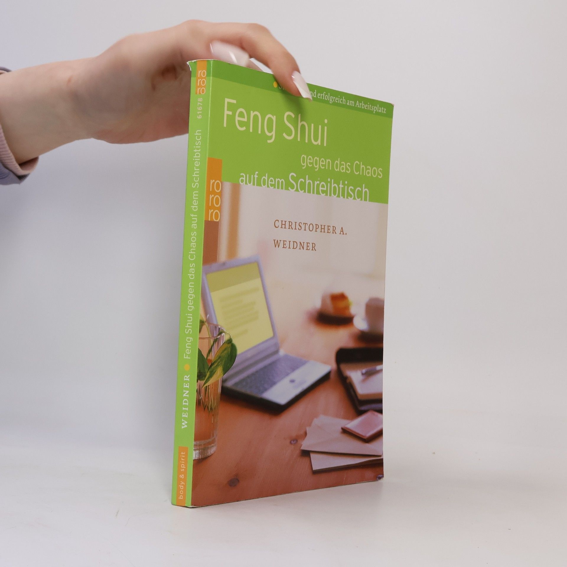 Feng-Shui gegen das Chaos auf dem Schreibtisch