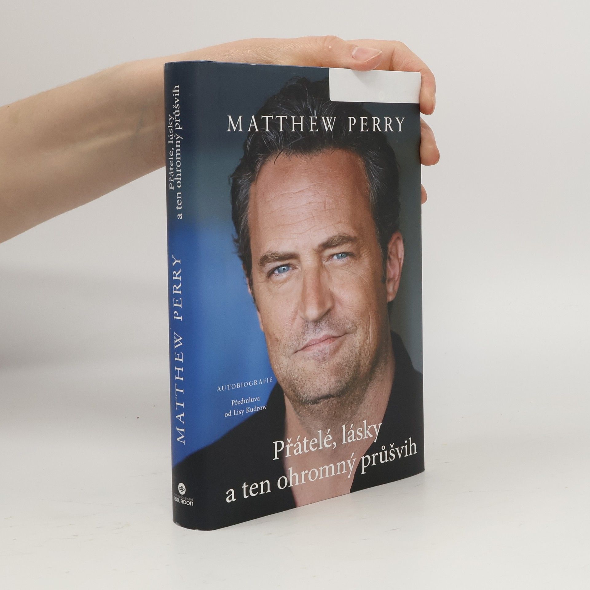 Matthew Perry Přátelé, lásky a ten ohromný průšvih