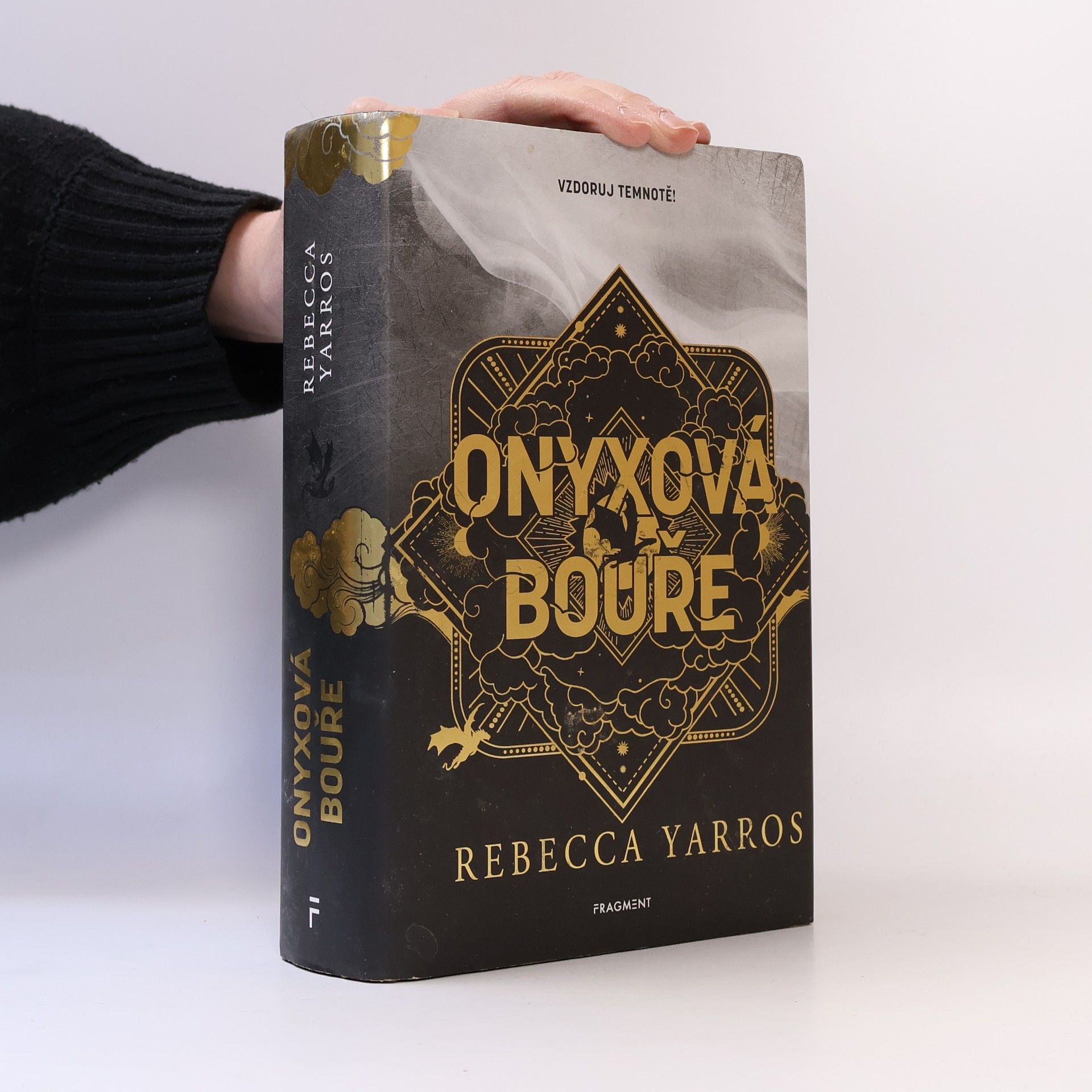 Rebecca Yarros Onyxová bouře