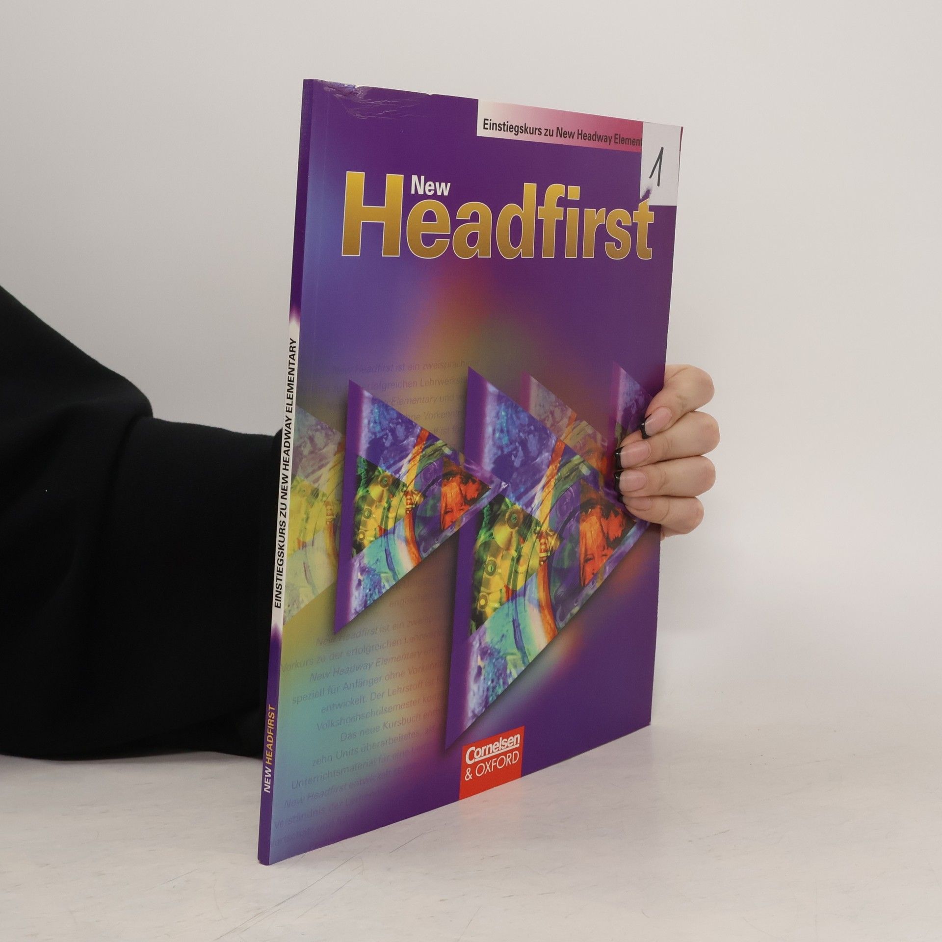 AA.VV. New Headfirst. Kursbuch. Einstiegskurs zu New Headway Elementary.