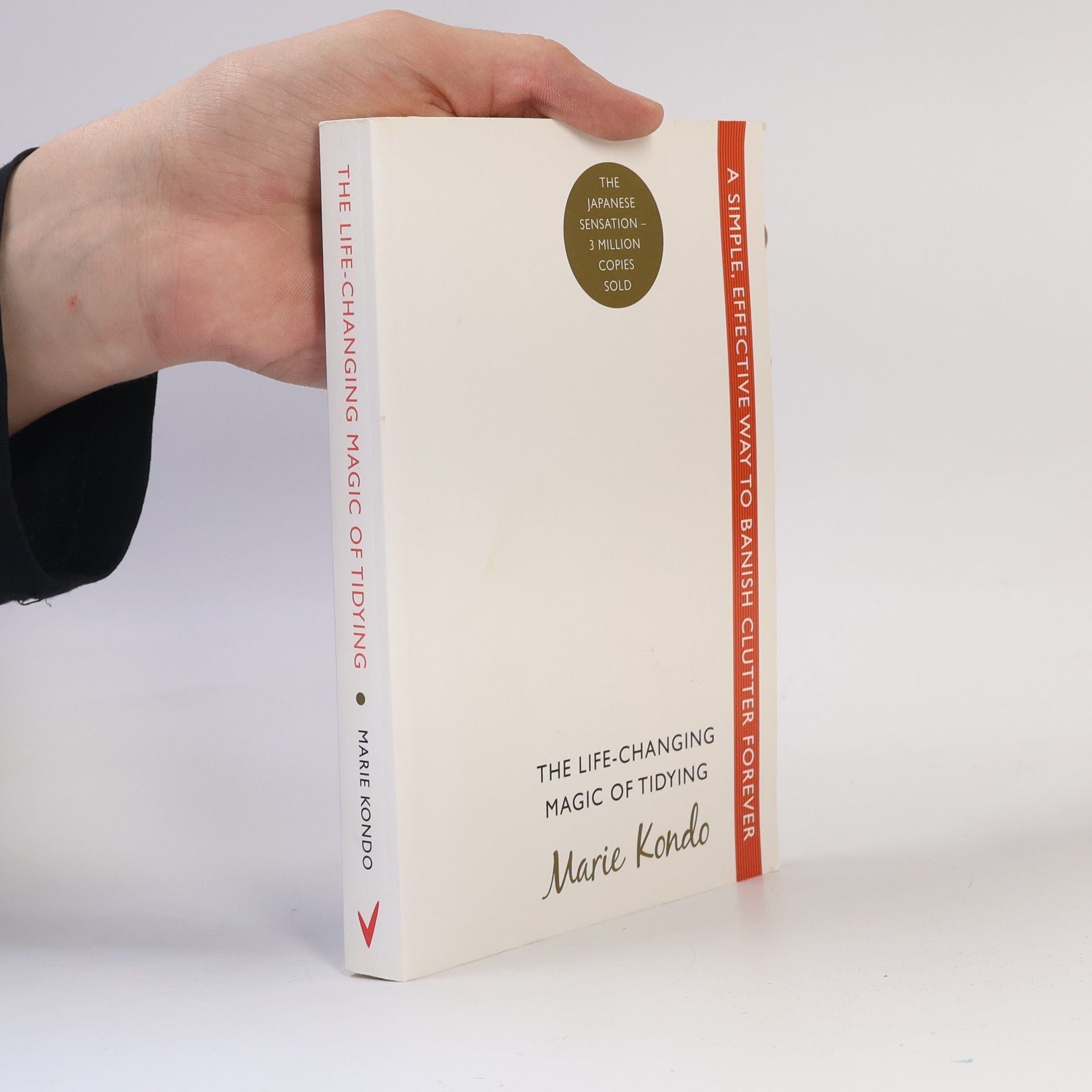 Marie Kondo The Life-changing Magic of Tidying