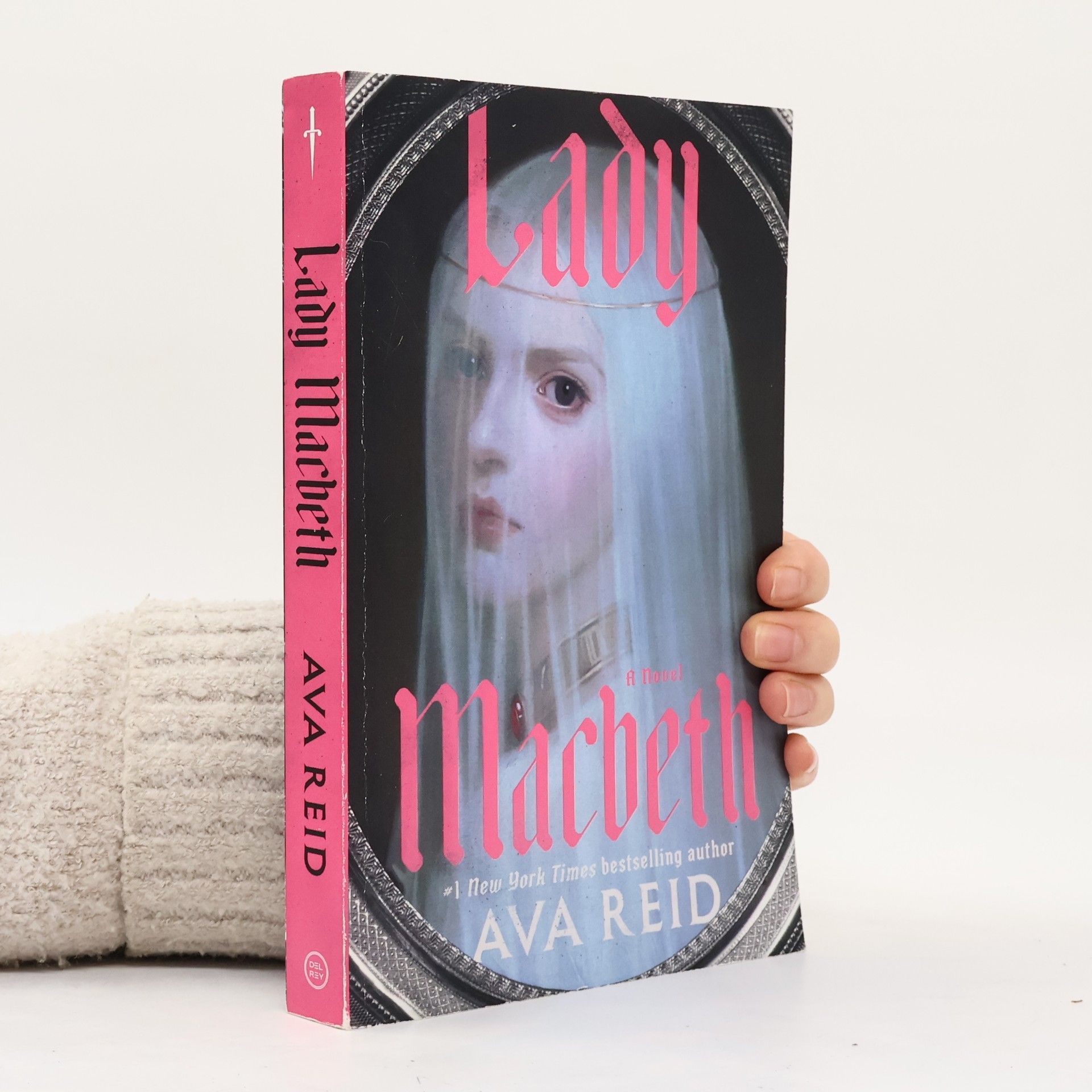 Ava Reid Lady Macbeth