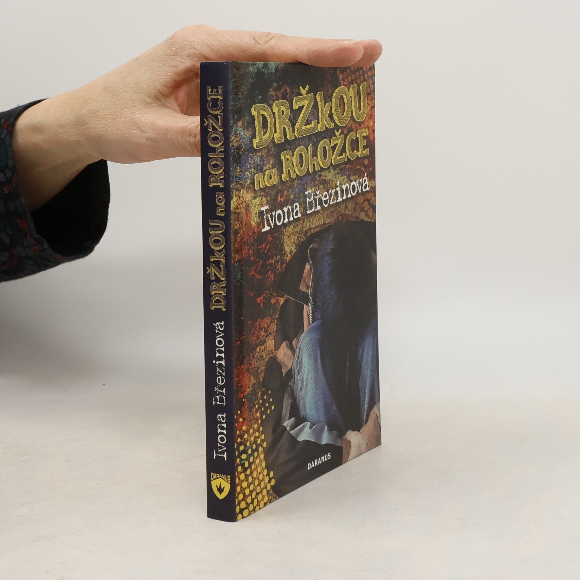 Ivona Březinová Držkou na rohožce