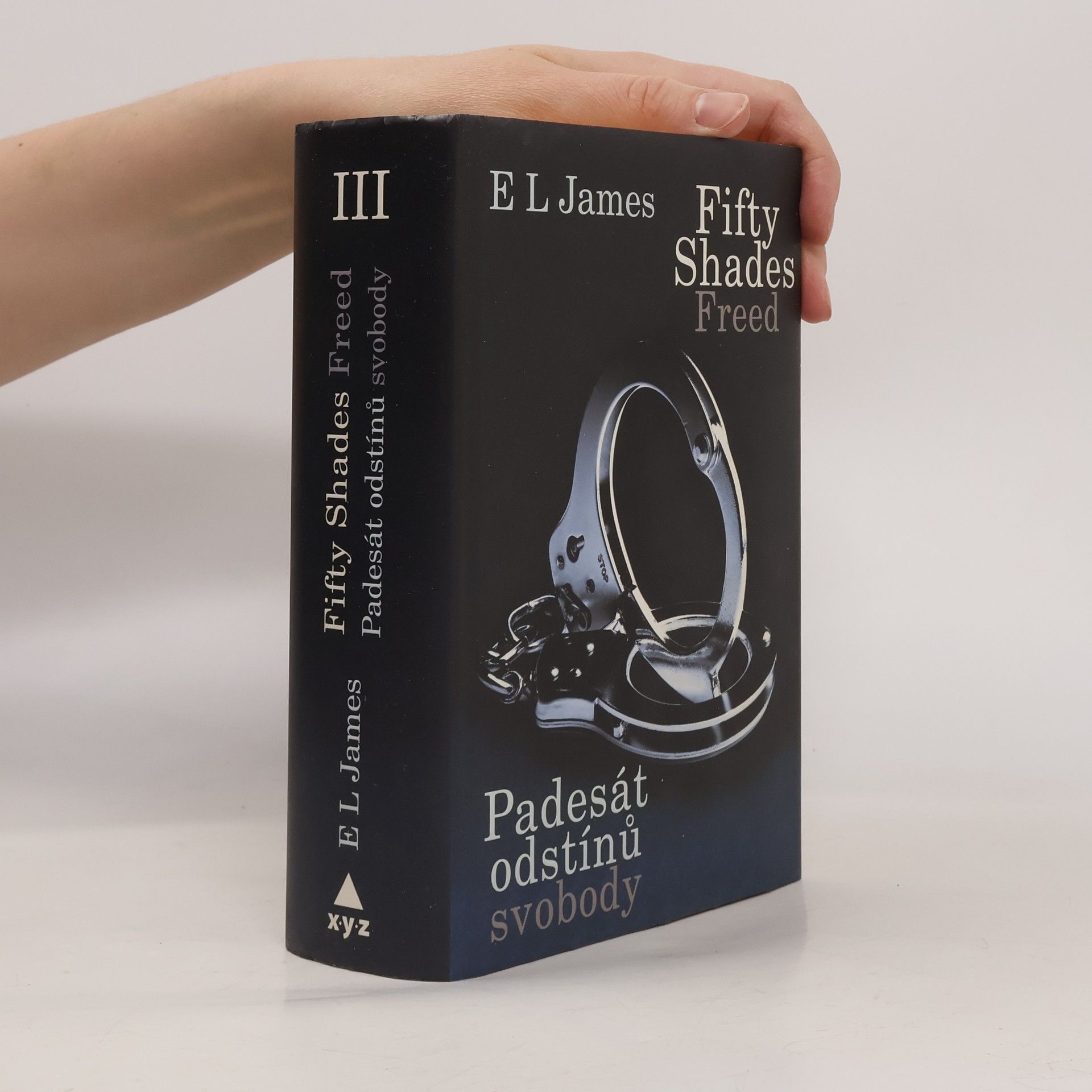 E. L. James Padesát odstínů svobody
