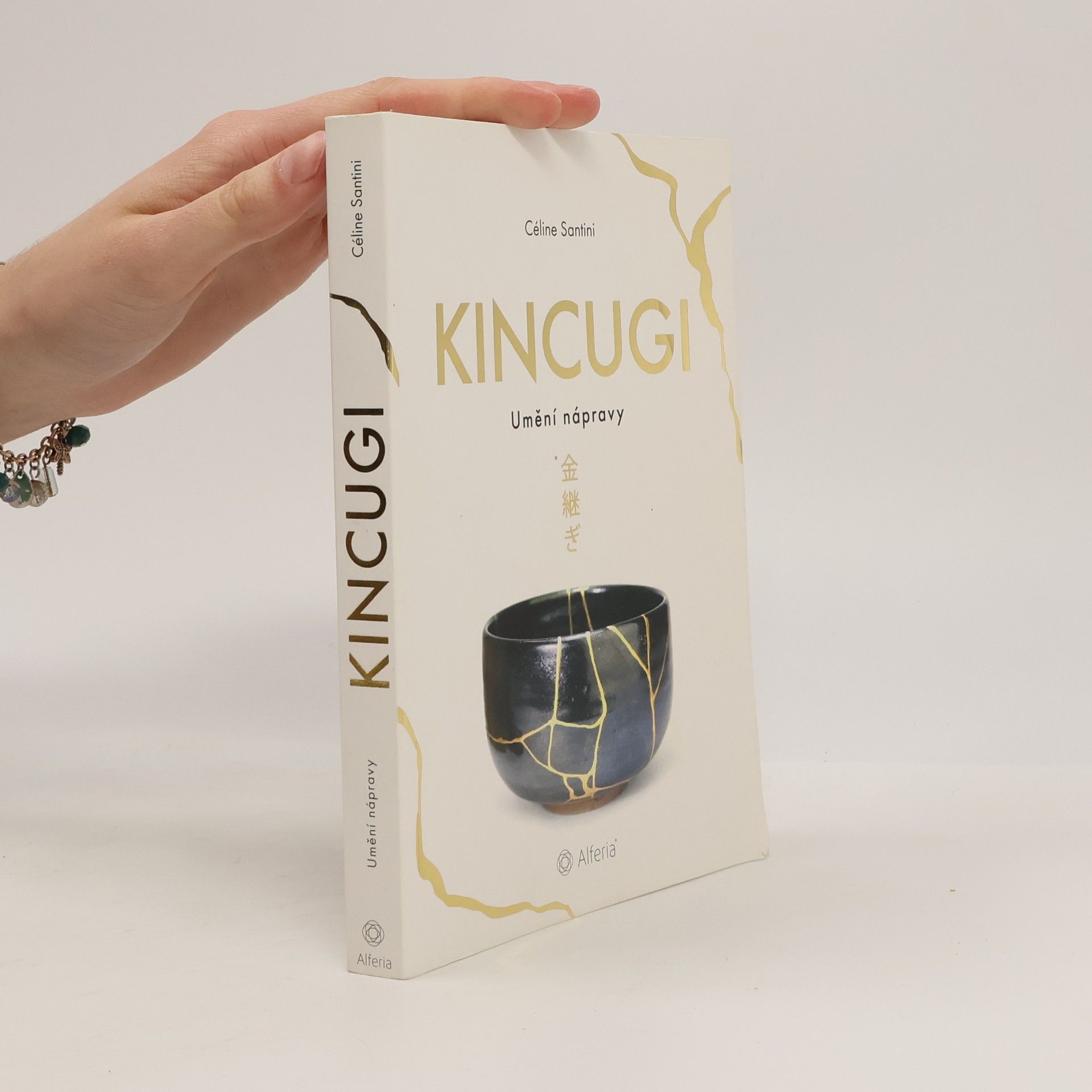 Céline Santini Kincugi. Umění nápravy