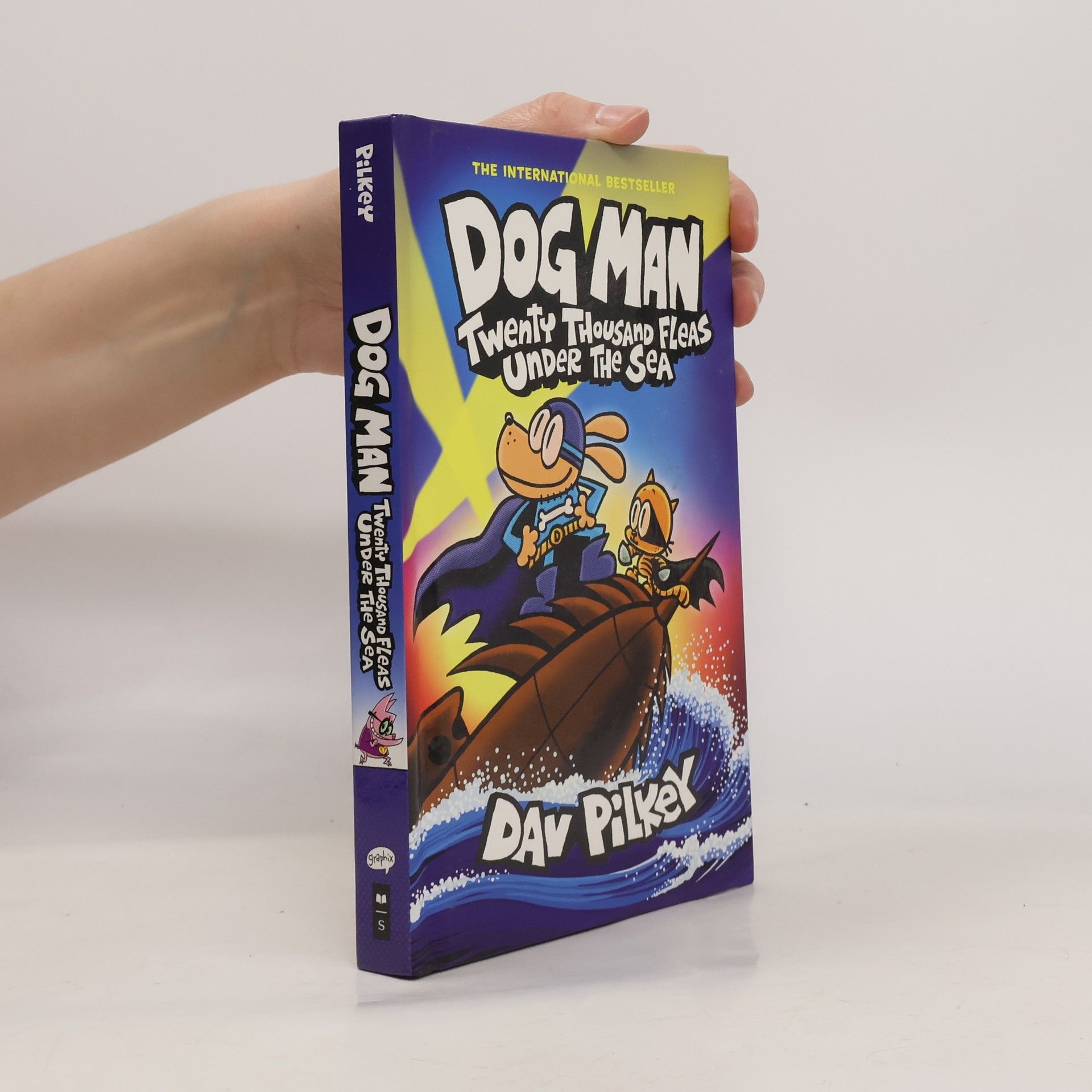 Dav Pilkey Dog Man 11: Twenty Thousand Fleas Under the Sea