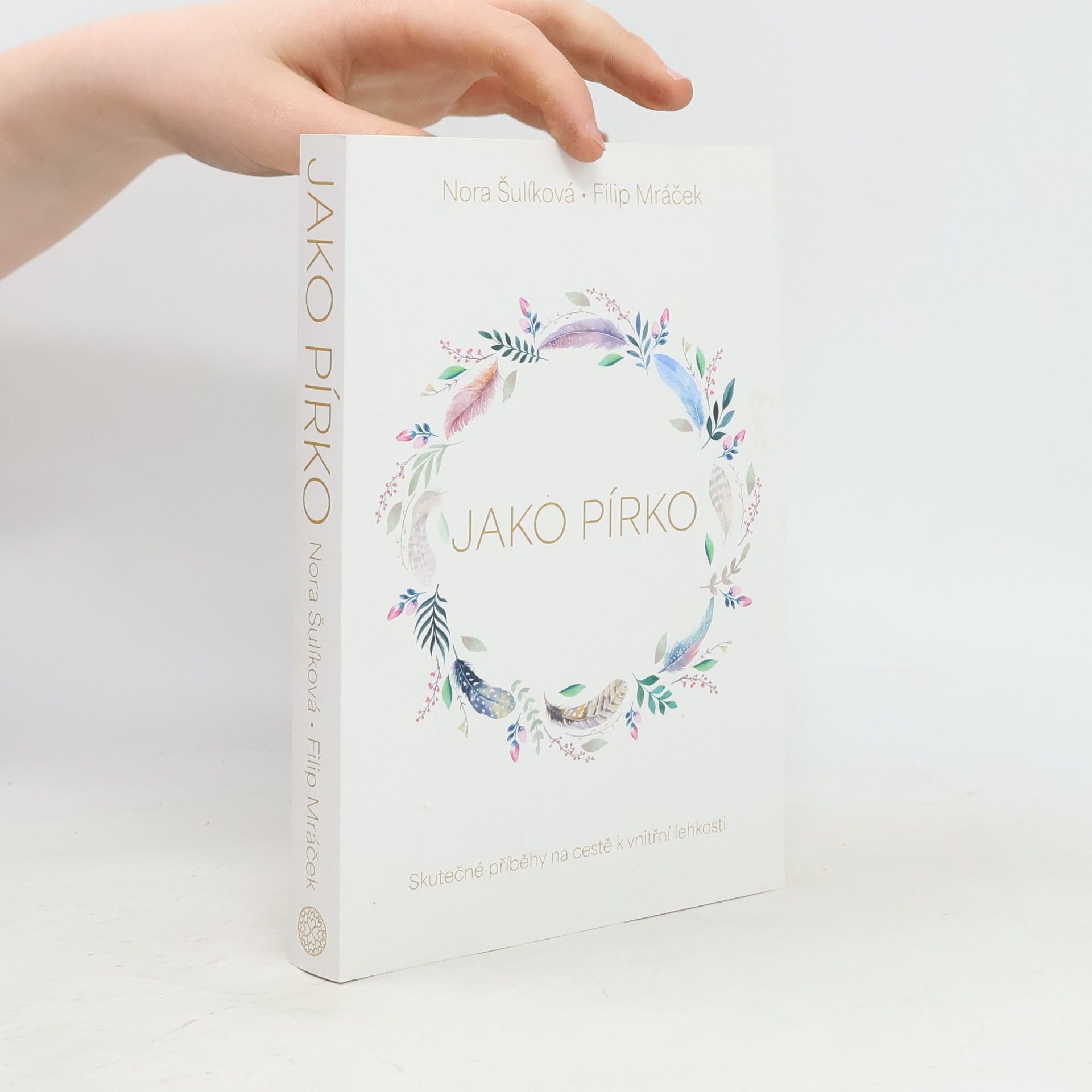 Nora Šulíková Jako pírko