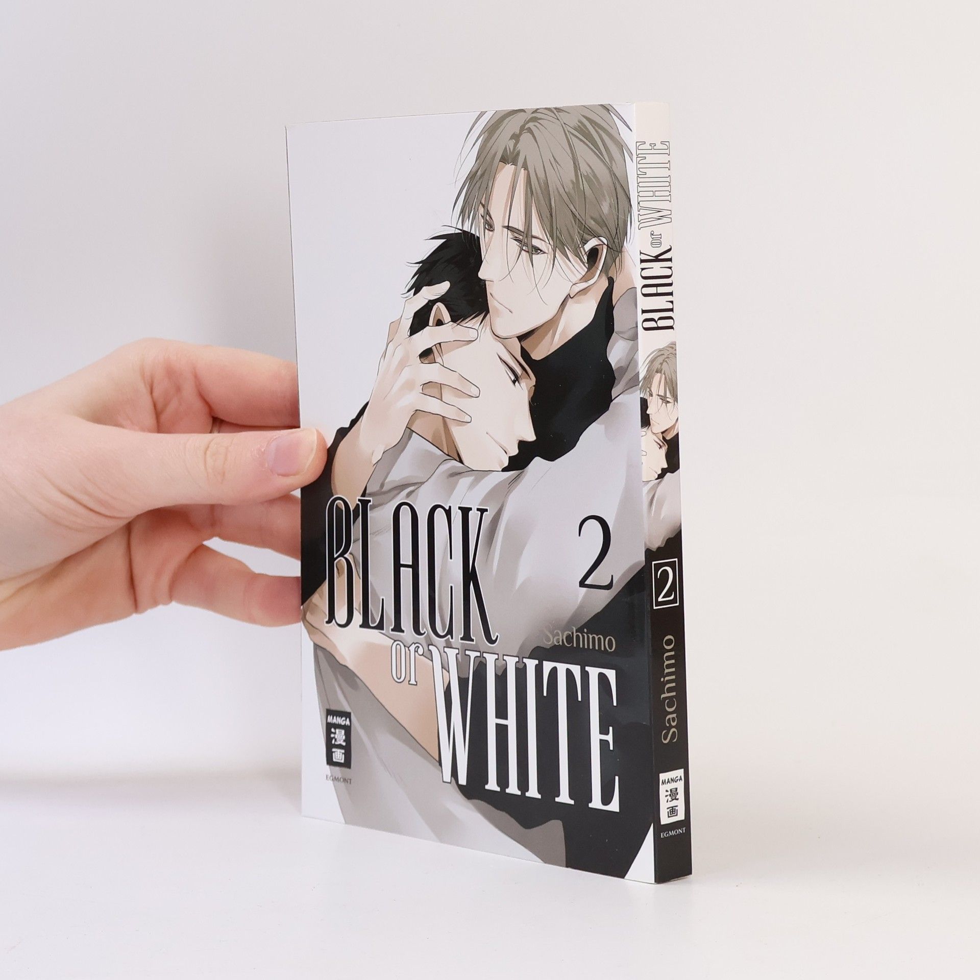 Sachimo Black or White 02