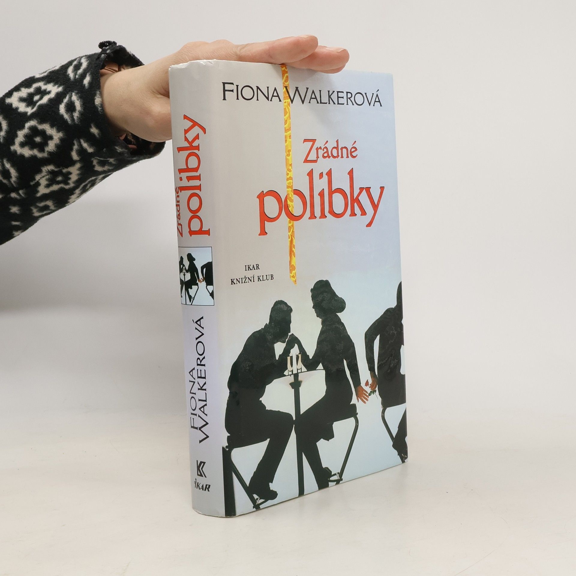 Fiona Walker Zrádné polibky