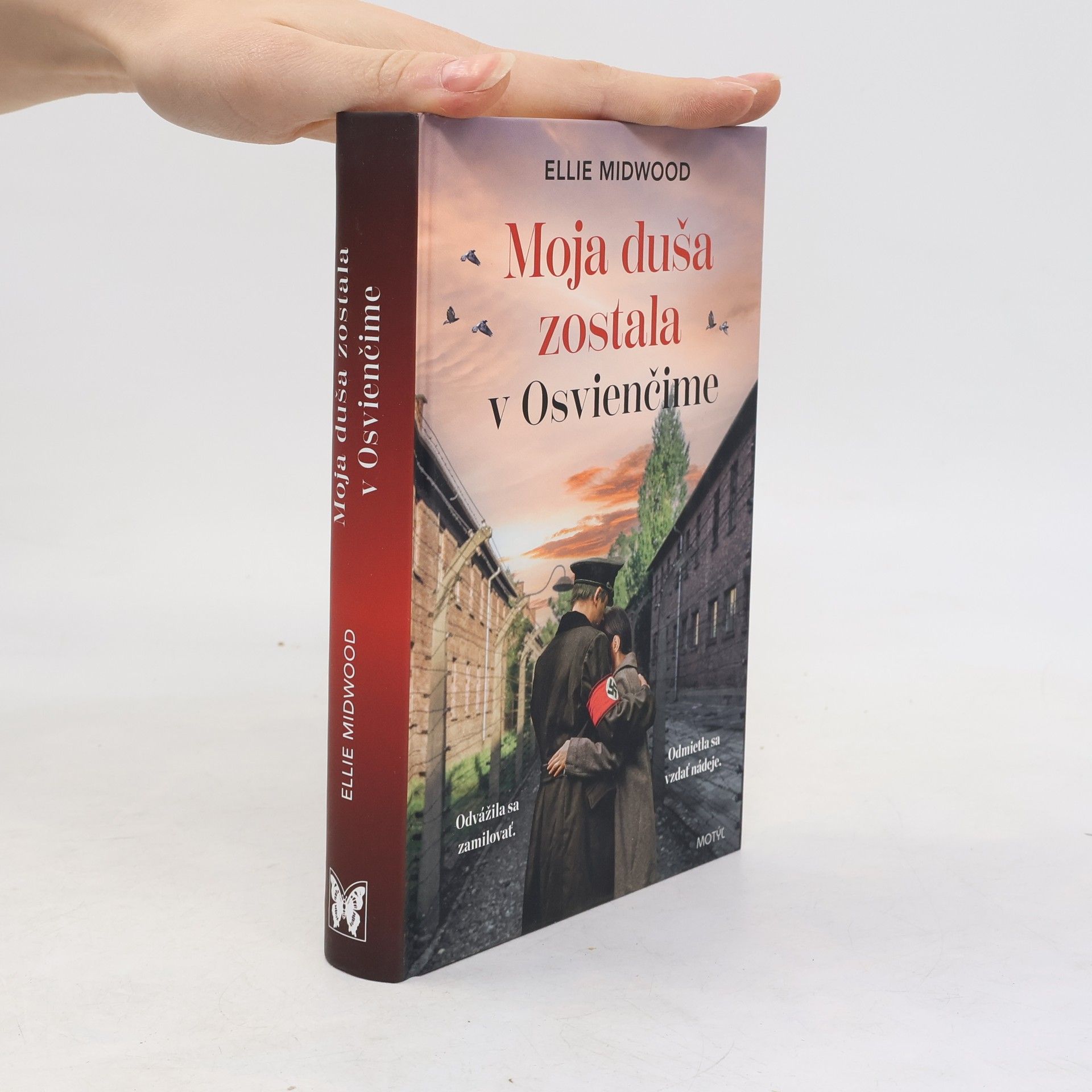 Ellie Midwood Moja duša zostala v Osvienčime