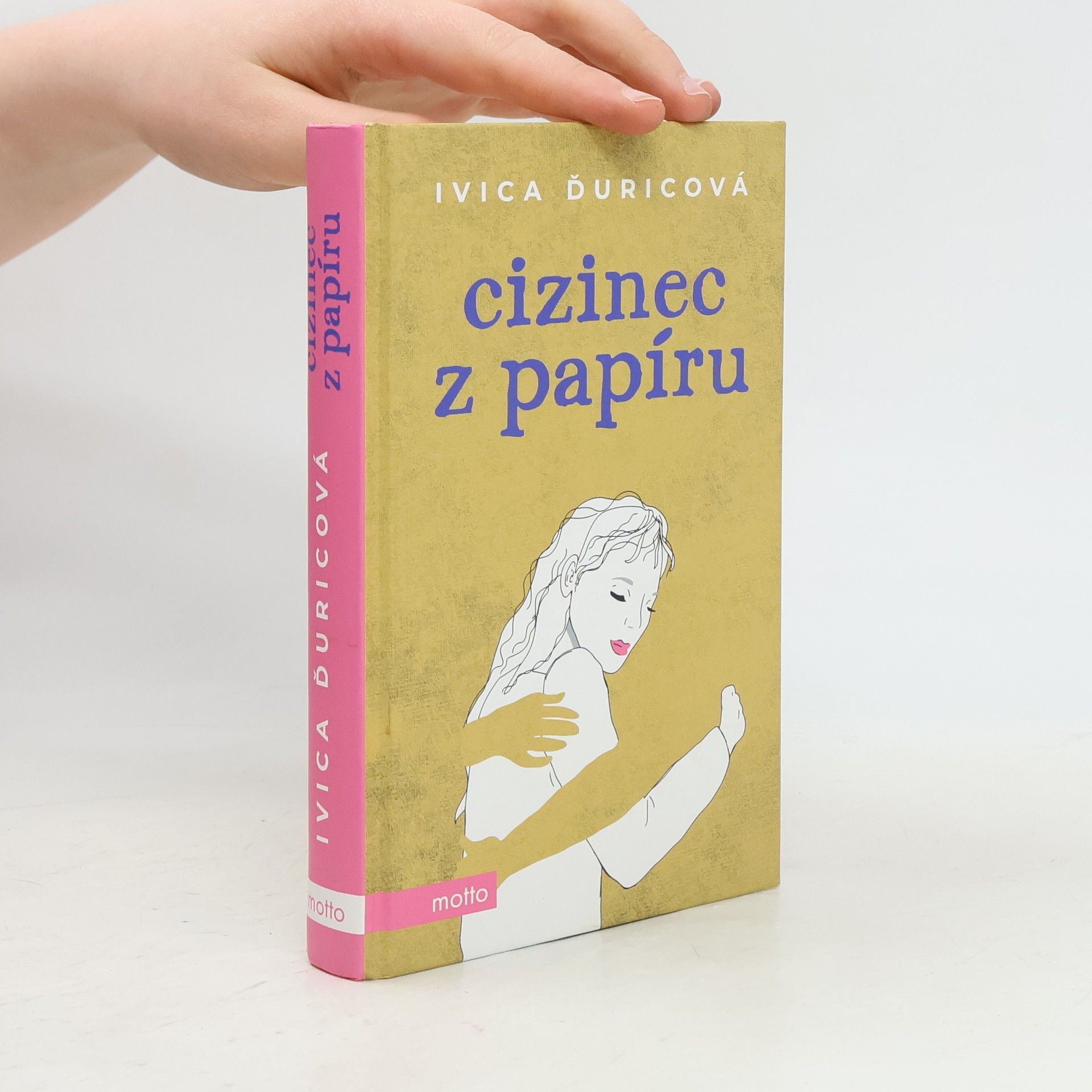 Ivica Ďuricová Cizinec z papíru