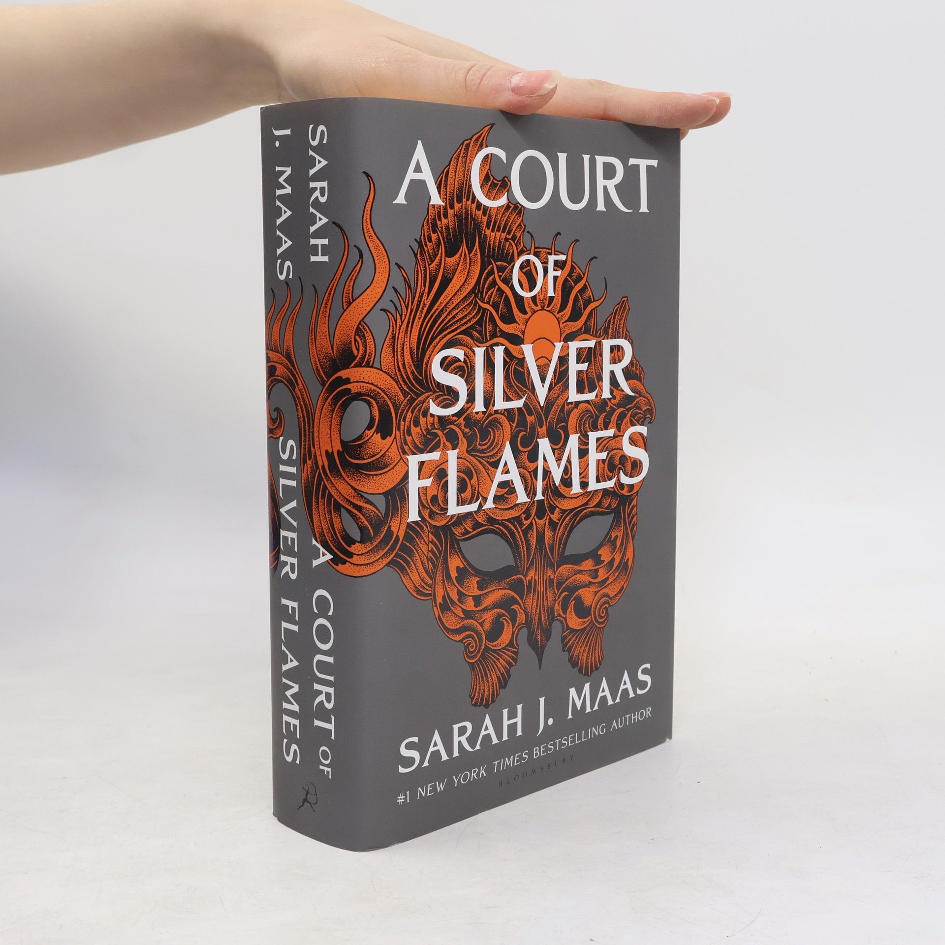 Sarah J. Maas A Court Of Silver Flames