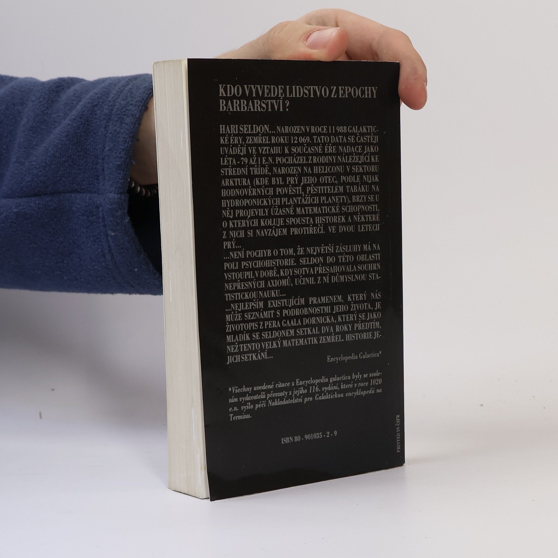 Isaac Asimov Nadace a Země