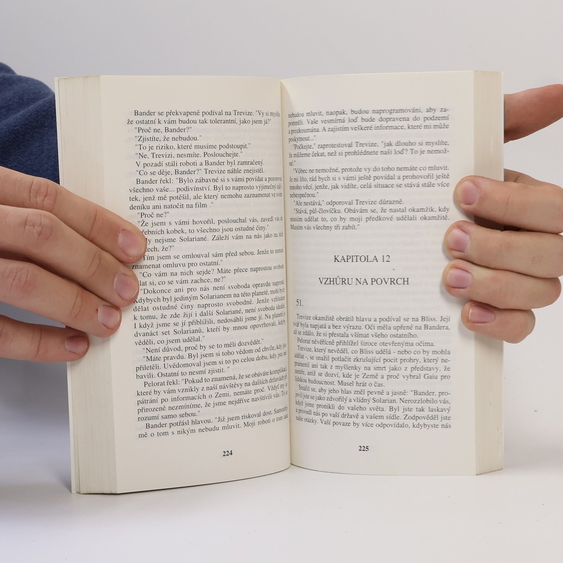 Isaac Asimov Nadace a Země