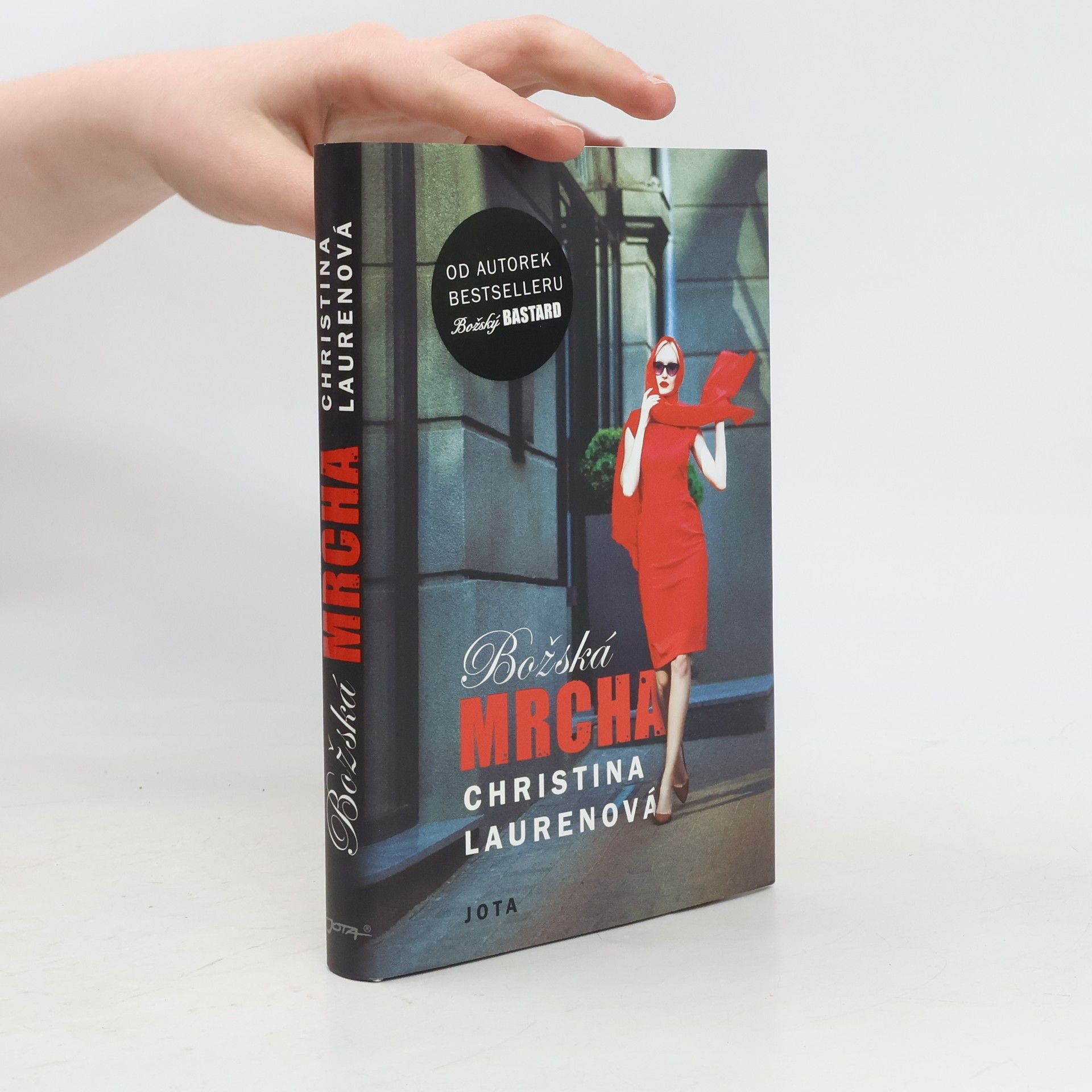 Christina Lauren Božská mrcha