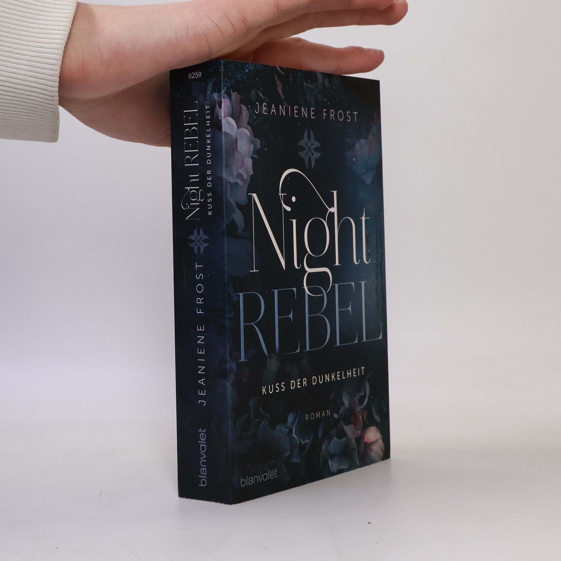 Jeaniene Frost Night Rebel: Kuss der Dunkelheit