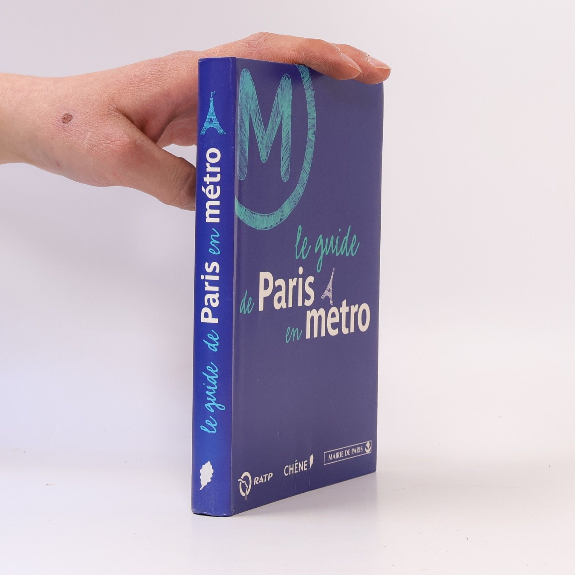 Anne-Claire Ruel Le guide de Paris en métro