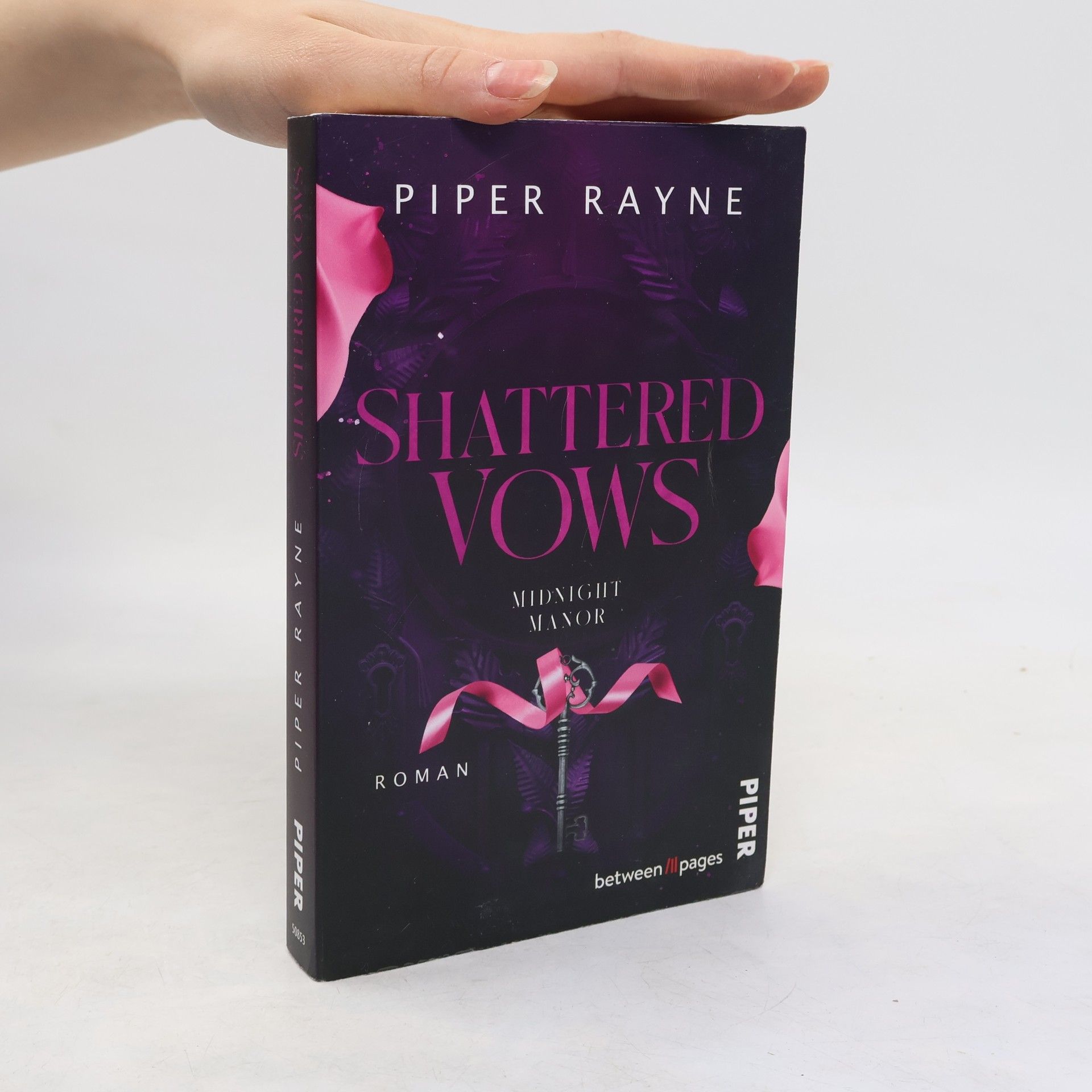 Piper Rayne Midnight Manor - 2: Shattered Vows