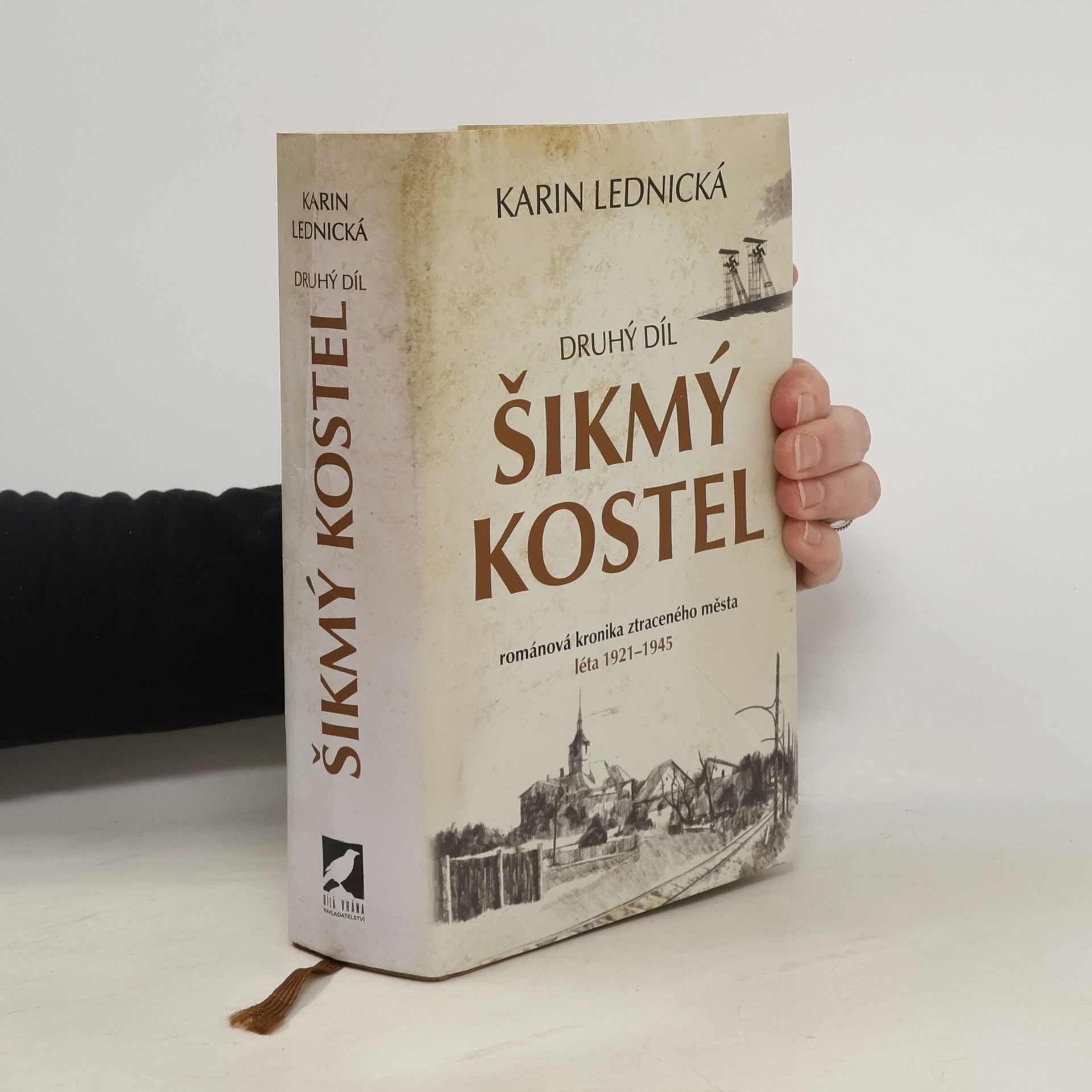 Karin Lednická Šikmý kostel 2