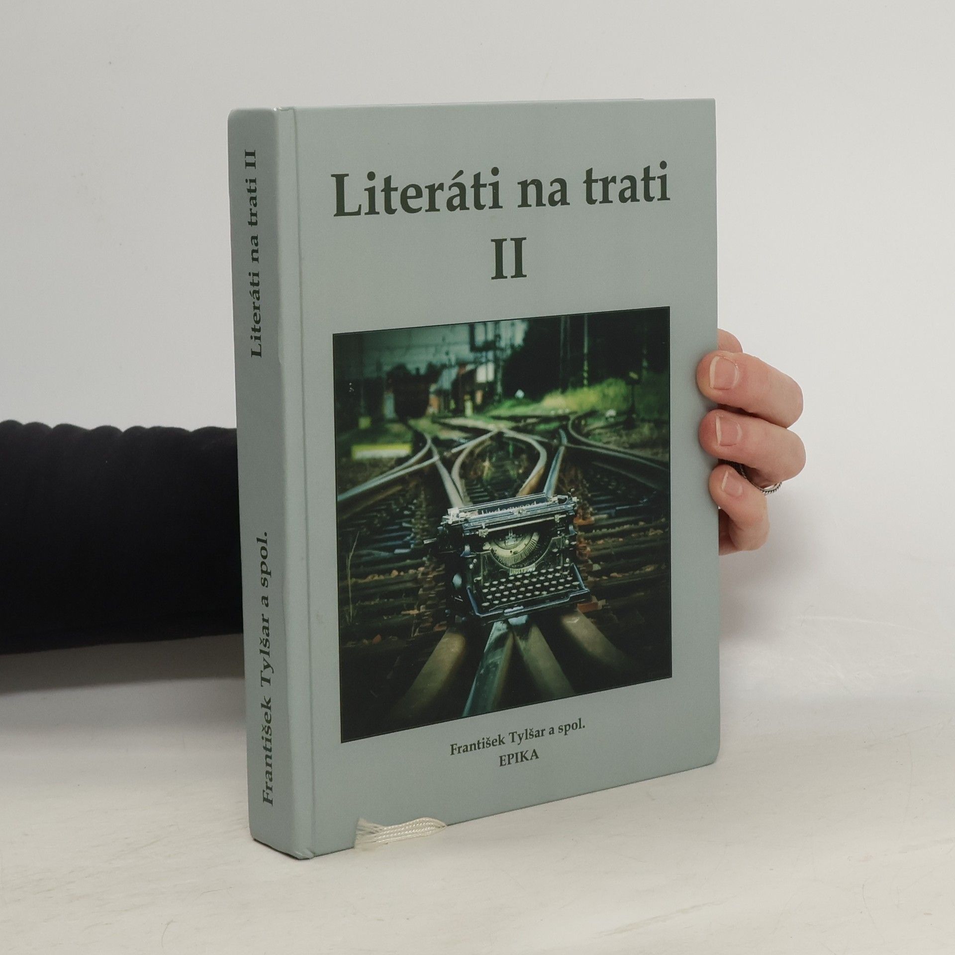 * antologie Literáti na trati II