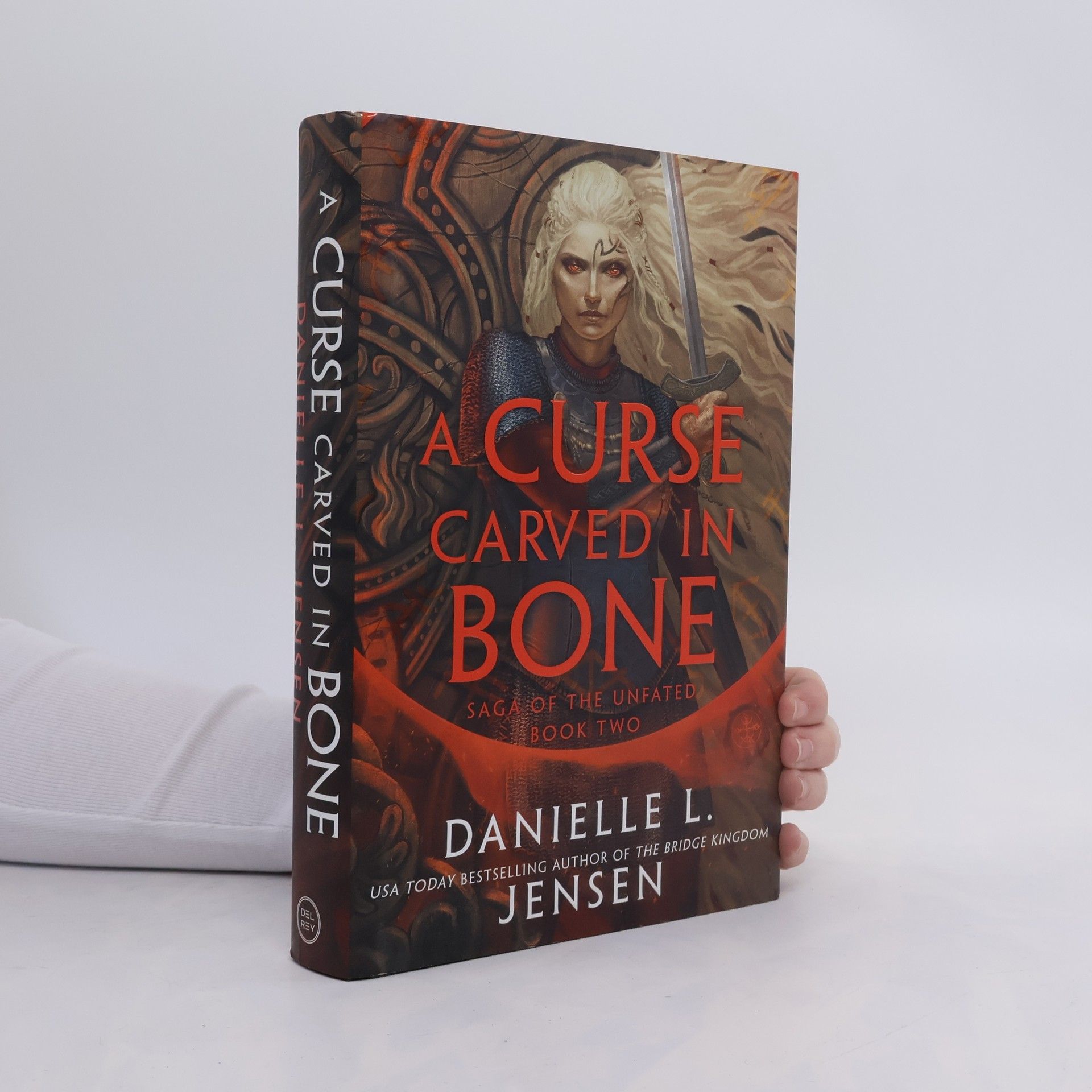 Danielle L. Jensen A Curse Carved in Bone