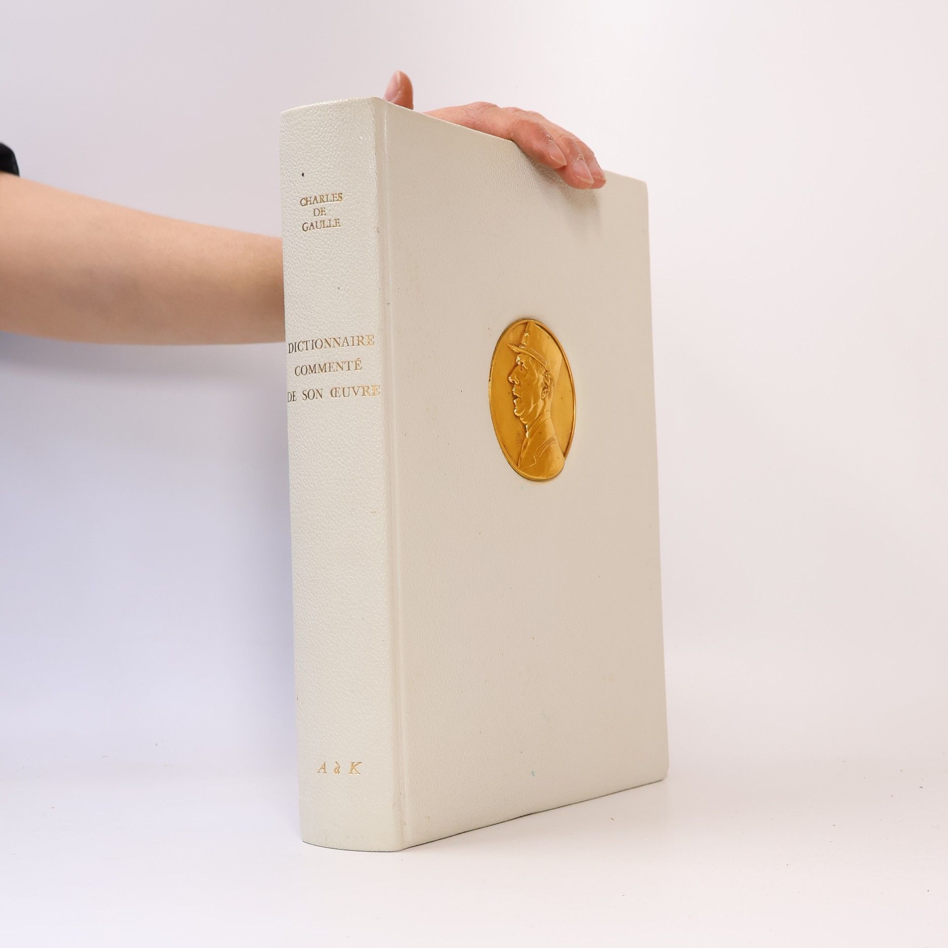 Dictionnaire commenté de son œuvre