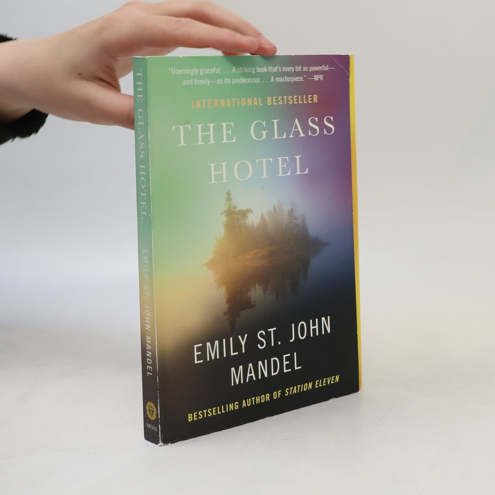 Emily St. John Mandel The Glass Hotel