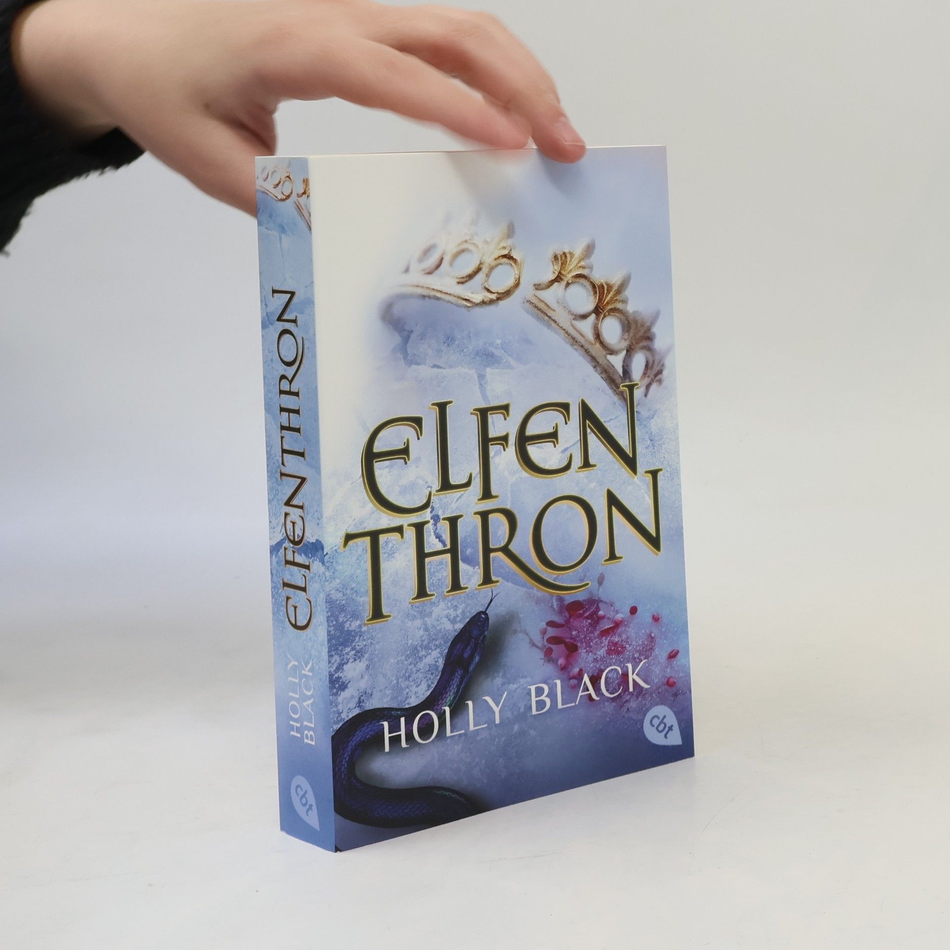 Holly Black Elfenthron