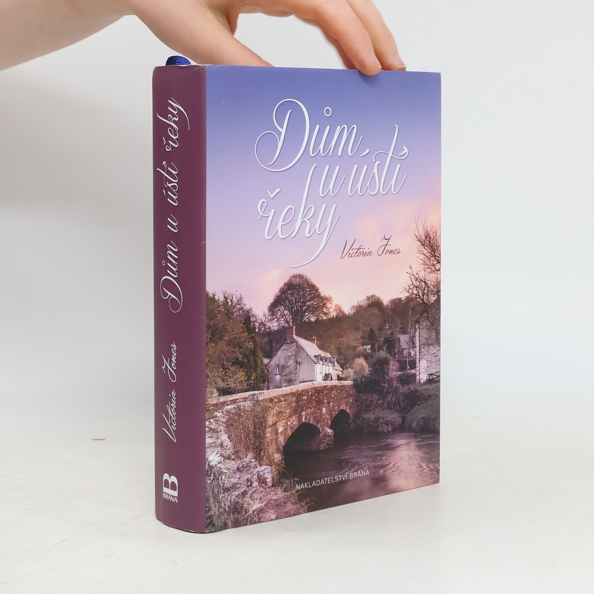 Victoria Jones Dům u ústí řeky