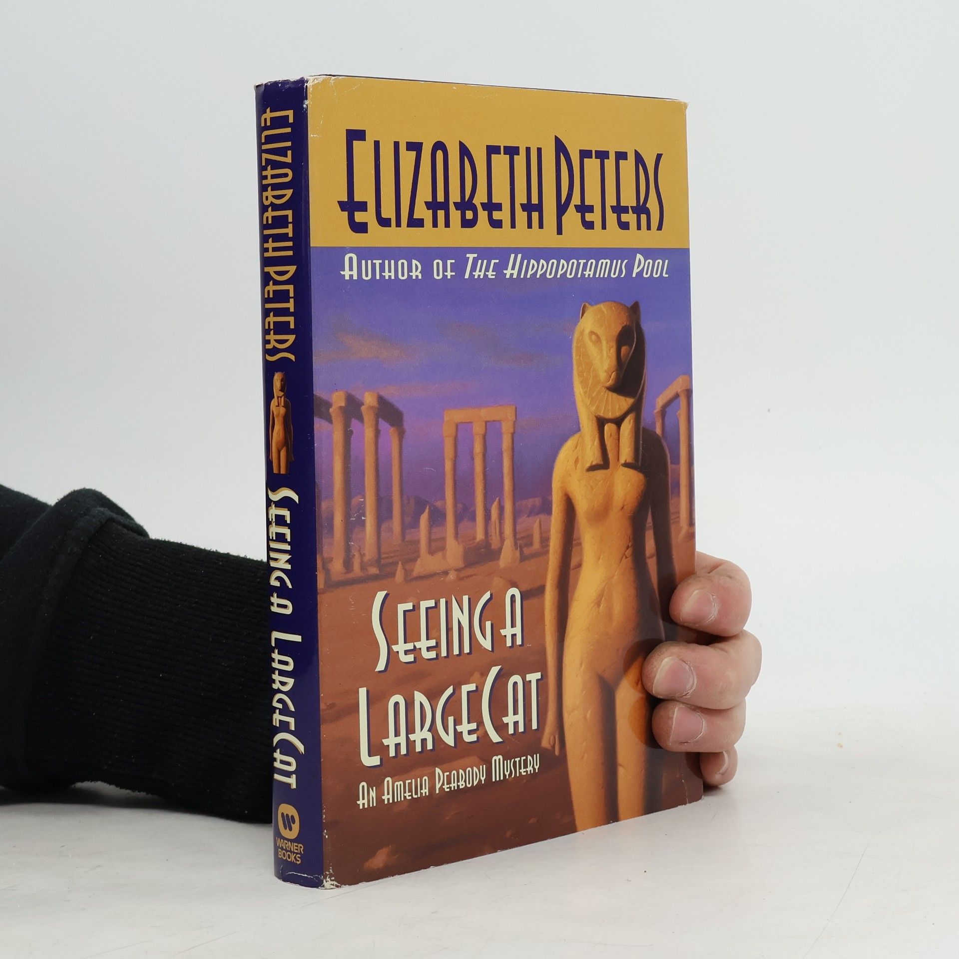 Elizabeth Peters Amelia Peabody Series - 8: Seeing a Large Cat